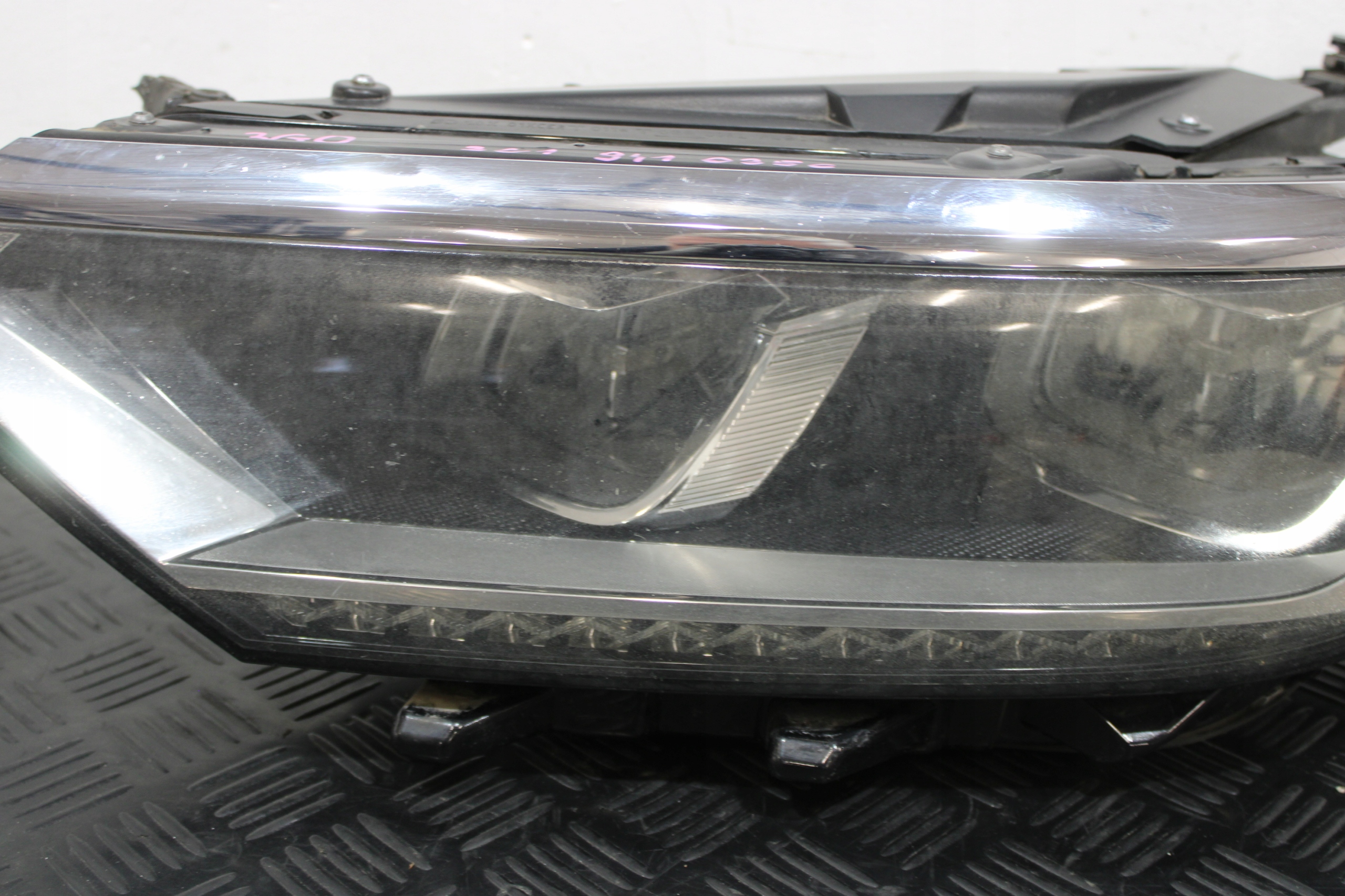 light left front 3G1941035C VW PASSAT B8 3G0 3G9