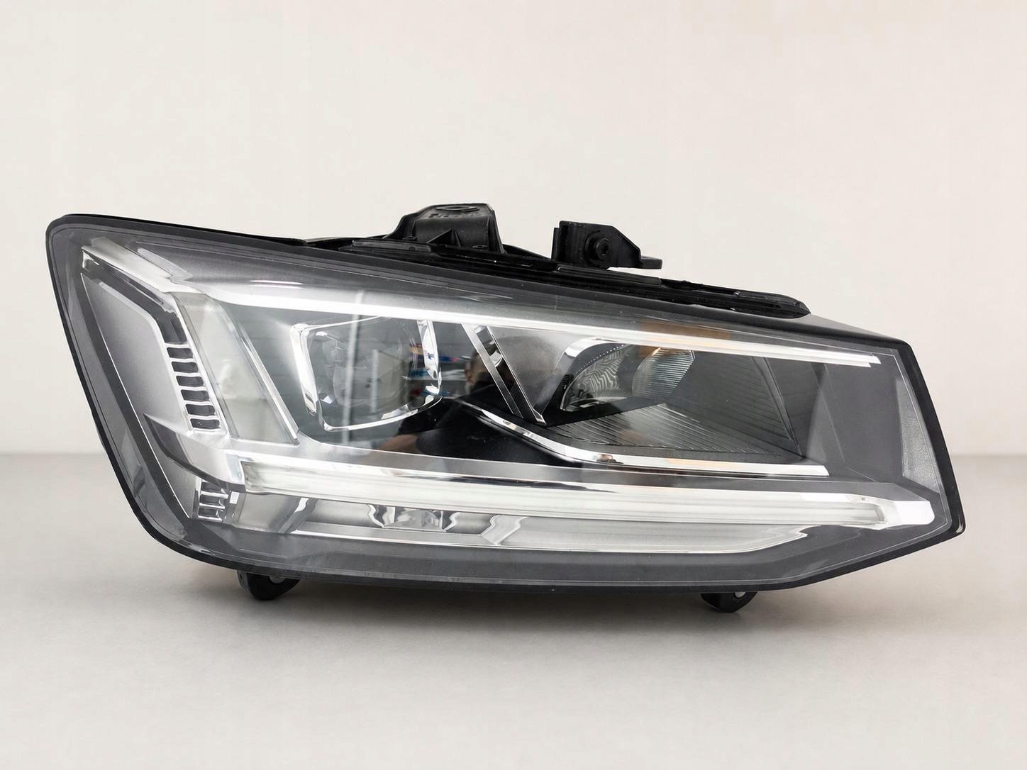 AUDI Q2 SQ2 81A 16-20 light HEADLIGHT FULL LED right front EUROPA + module
