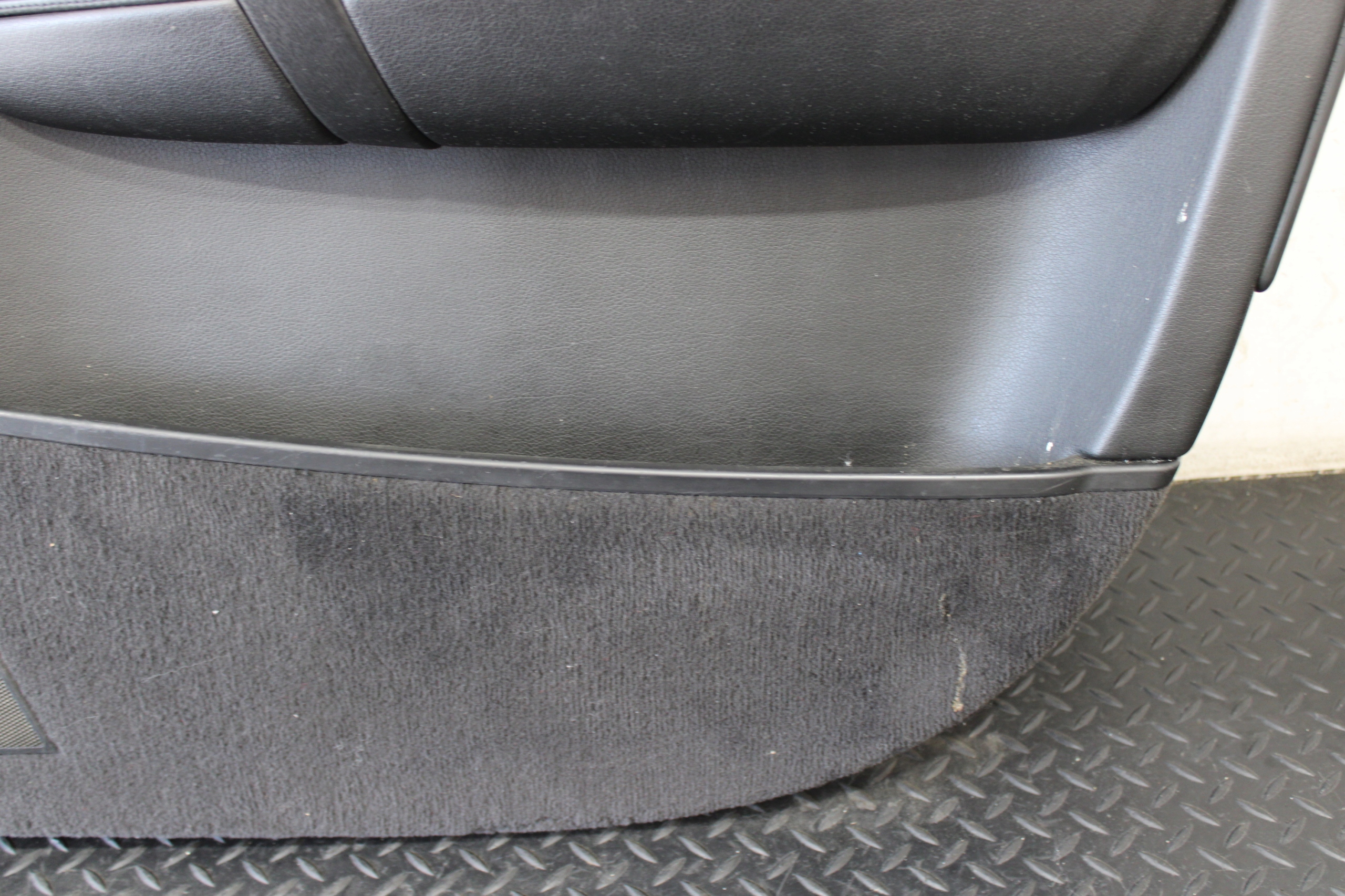 upholstery side door right front PORSCHE CAYENNE 7L5
