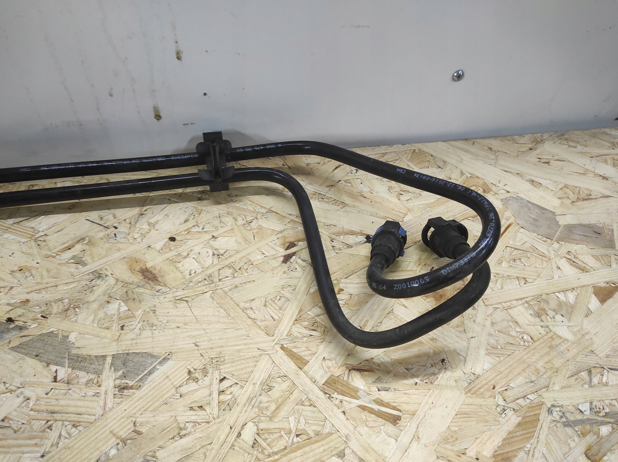 MERCEDES SPRINTER 906 2.2 CDI 06- fuel line