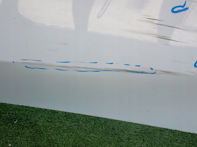 BMW G60 5 sedan 23- door left rear. rear part