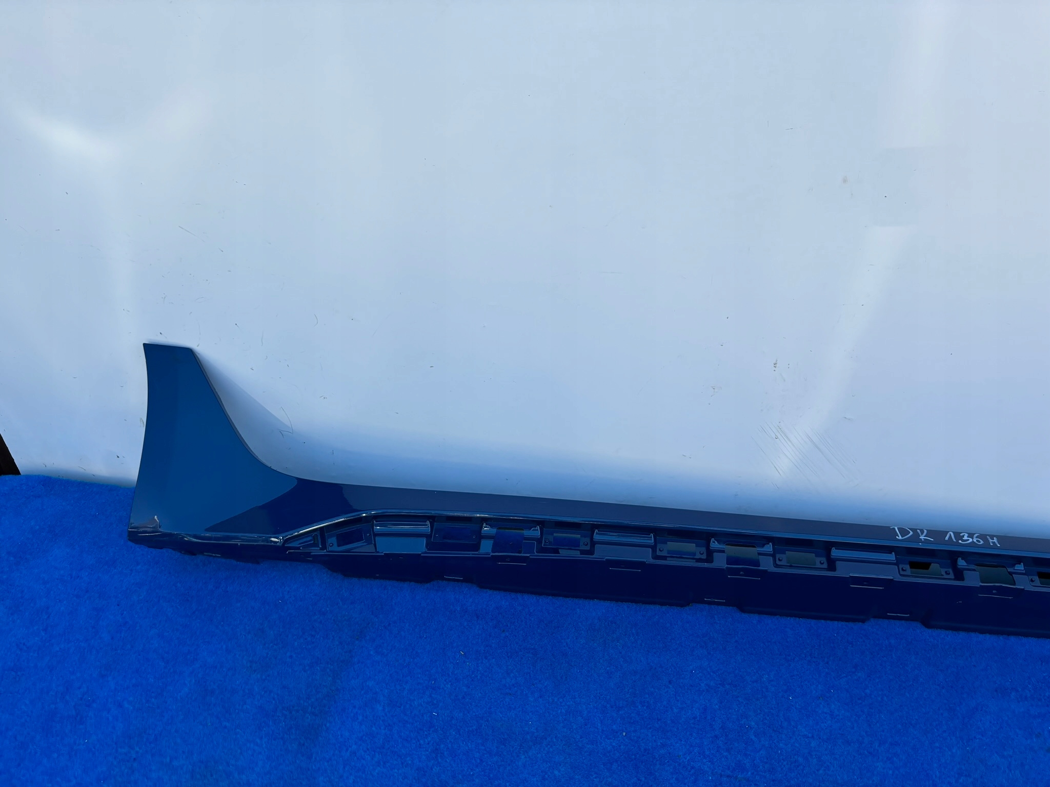 AUDI RS5 8W8 LIFT right moulding threshold threshold 8W8853860G DK136H