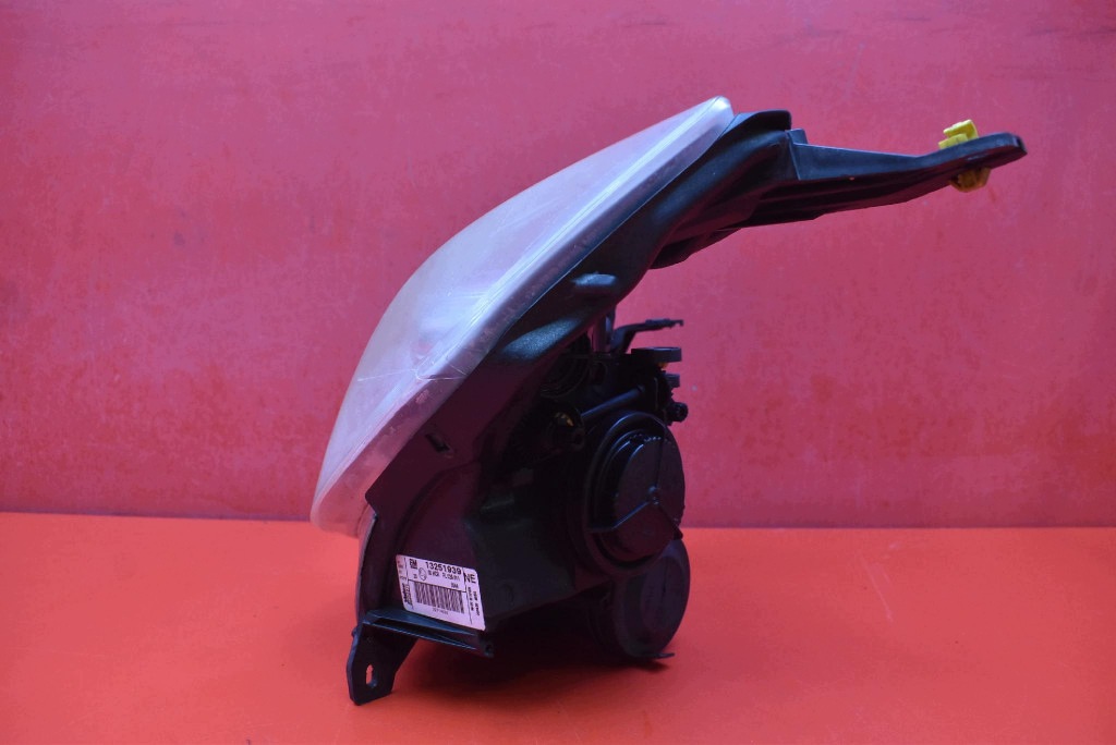 REFLEKTOR left light front lens EU 13251939NE OPEL VECTRA C LIFT 05-09