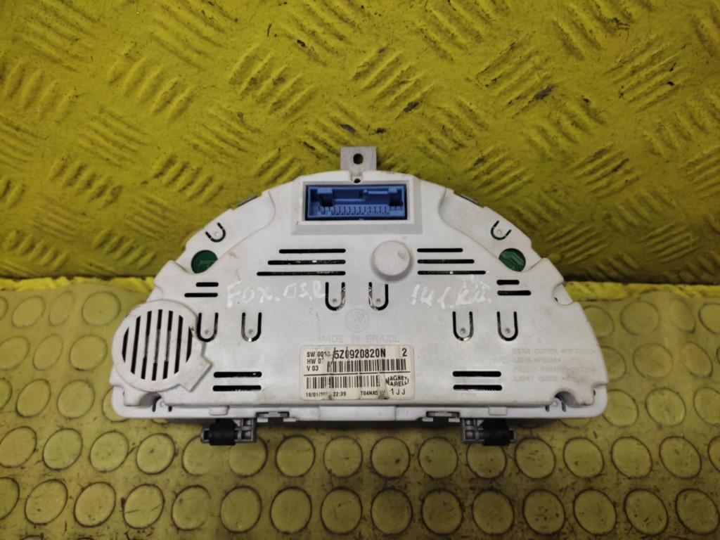 VW FOX dials 5Z0920820N
