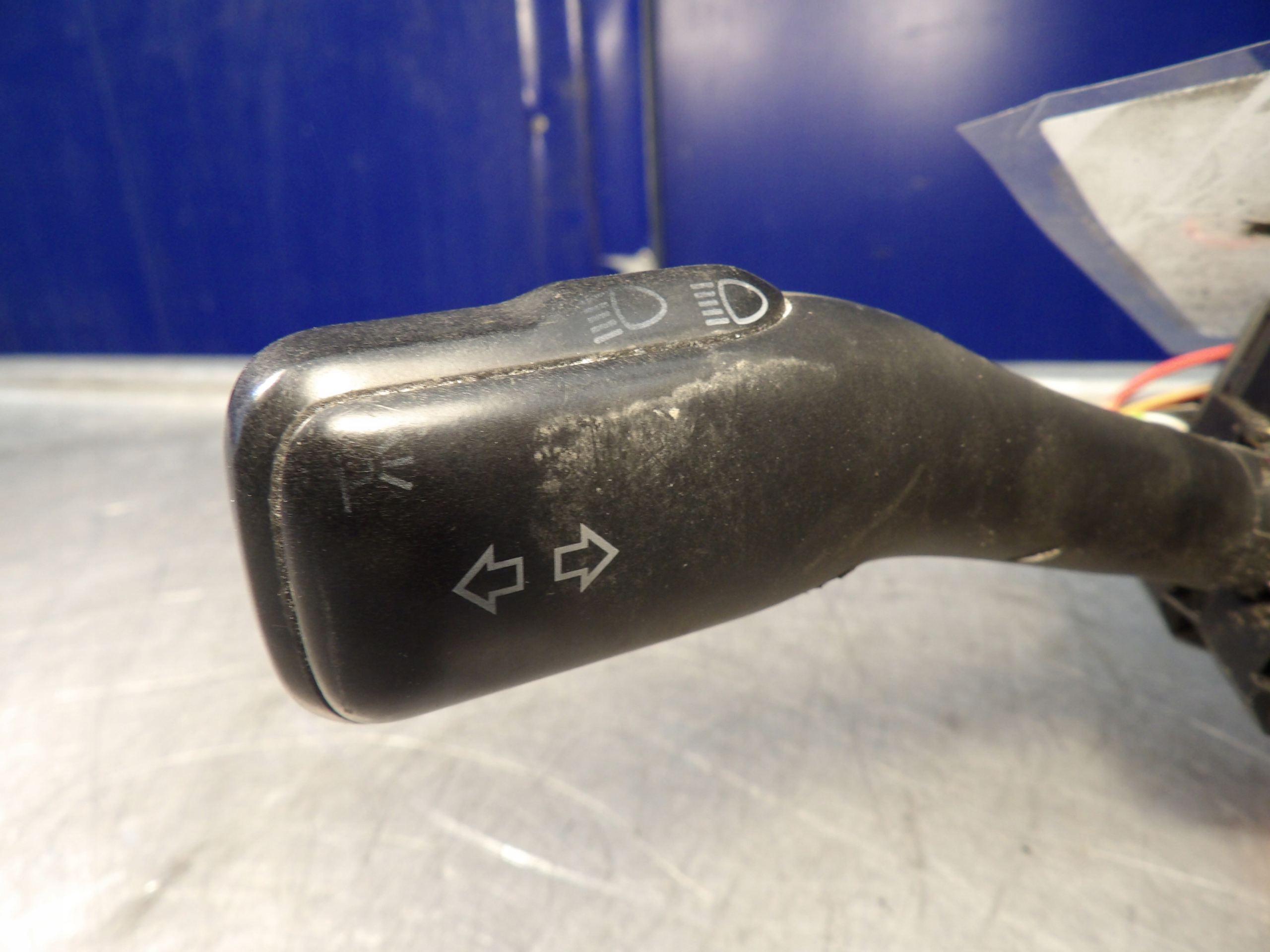 switch Skoda Octavia 4B0953503E 8L0953513G