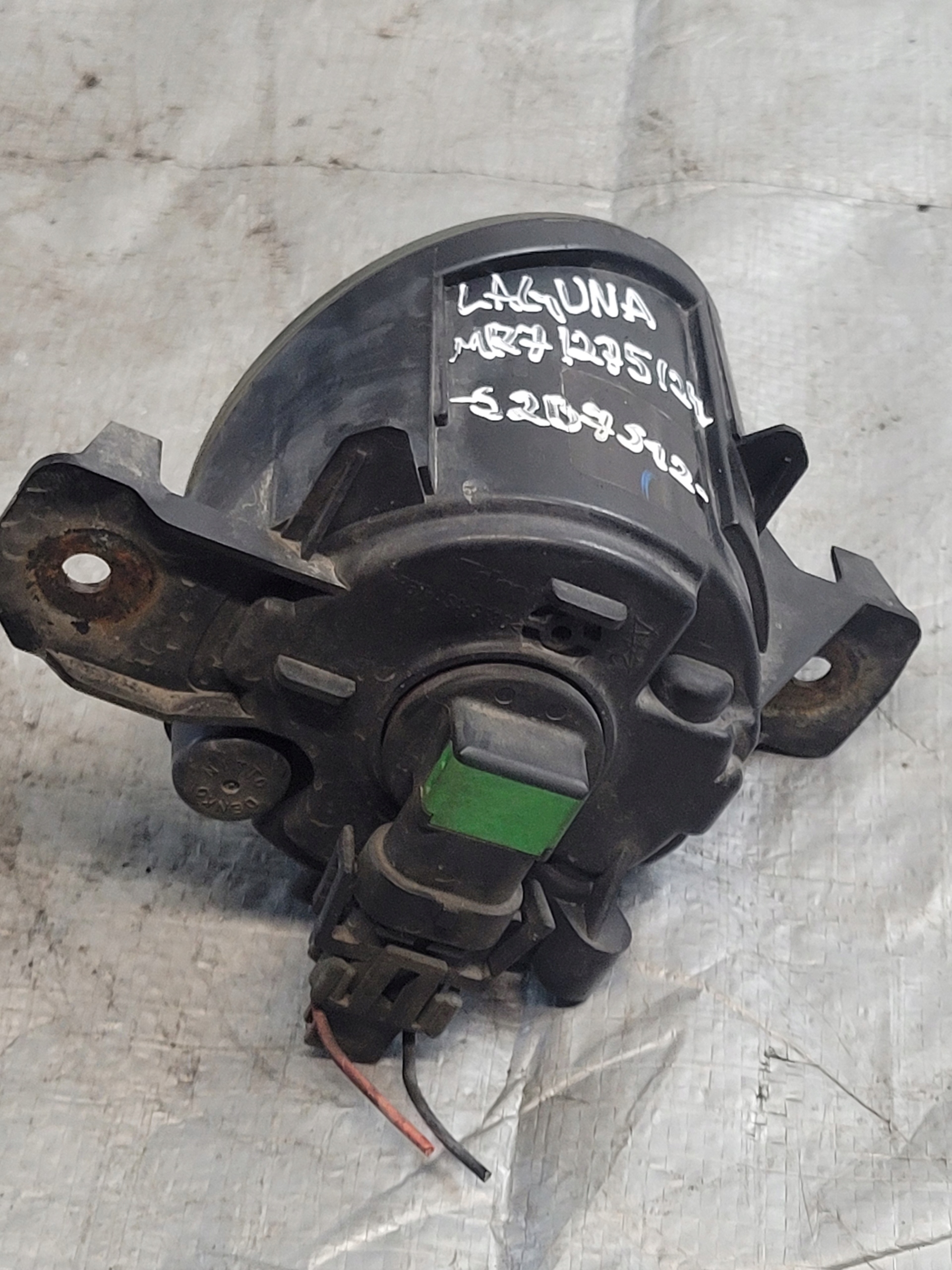 fog light left front OE 8200002469 RENAULT LAGUNA II 02r.