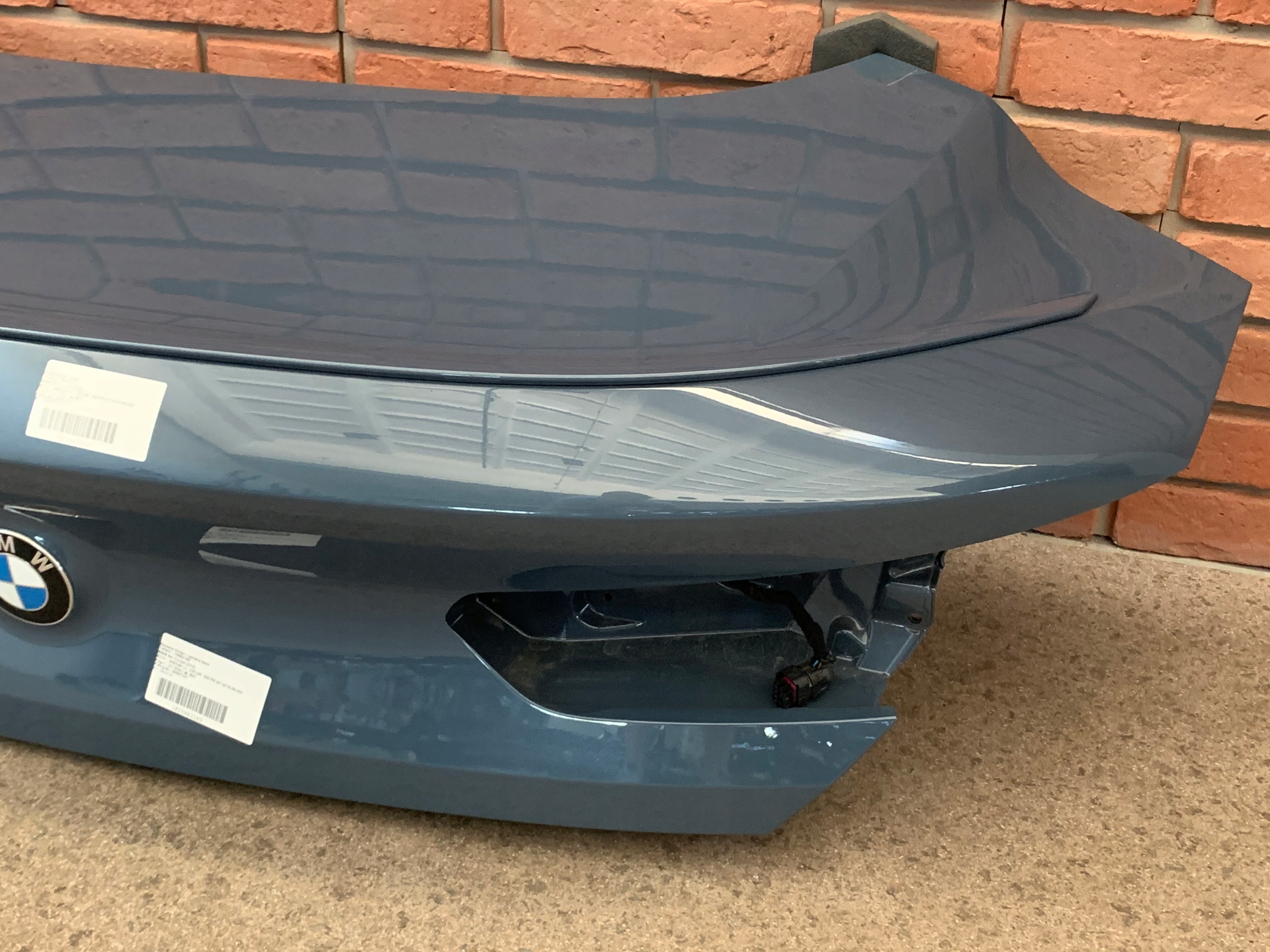 BMW M8 F92 G15 KLAPA BAGAŻNIKA KOMPLETNA KOLOR C38 Typ samochodu Samochody osobowe