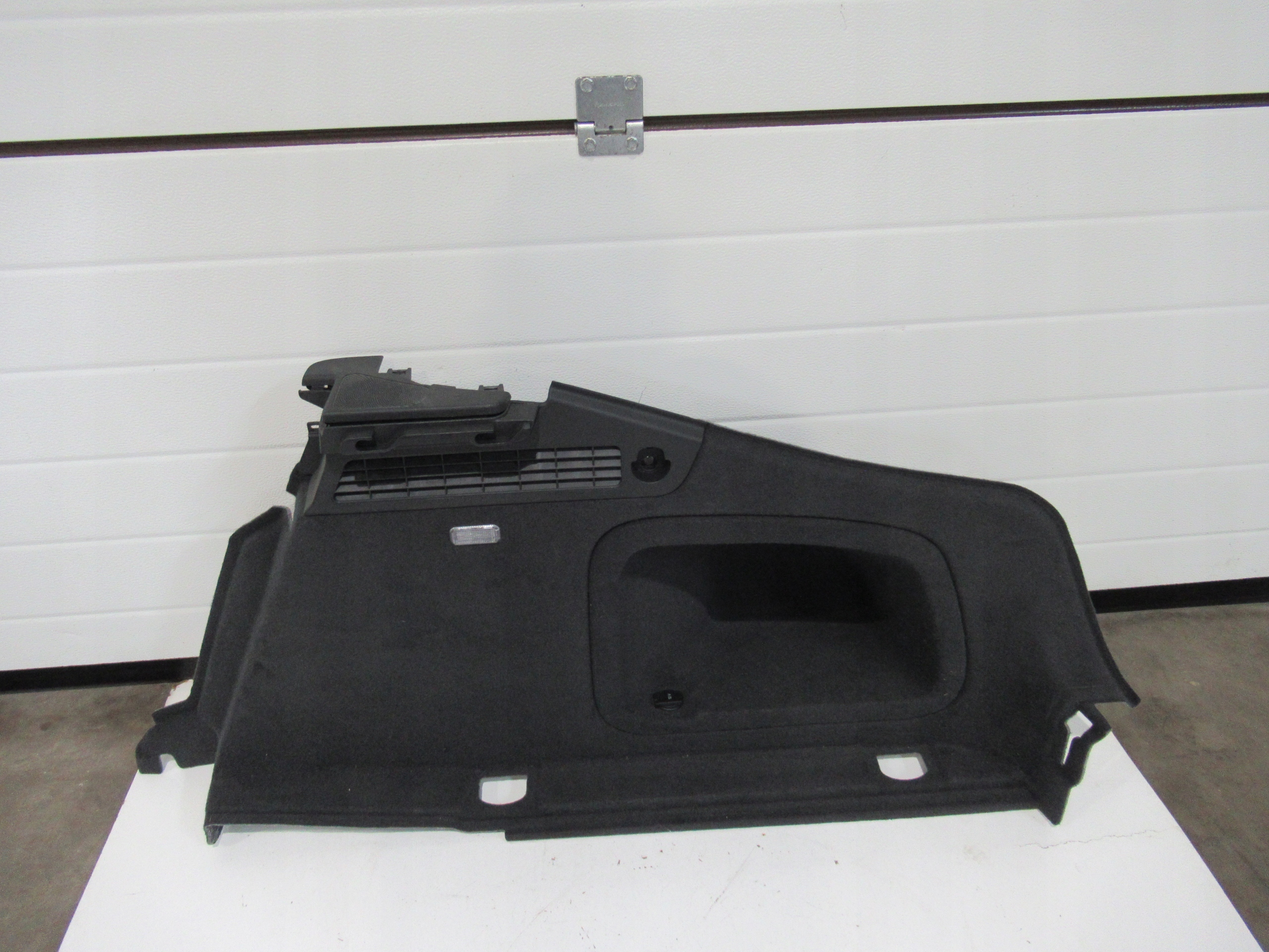 AUDI A5 and 8T SPORTBACK right boot upholstery
