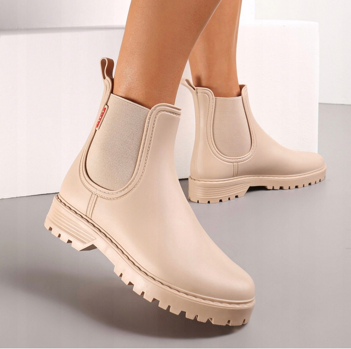 BEŻOWE KALOSZE BOTKI GUMOWE SZTYBLETY 38 Marka inna