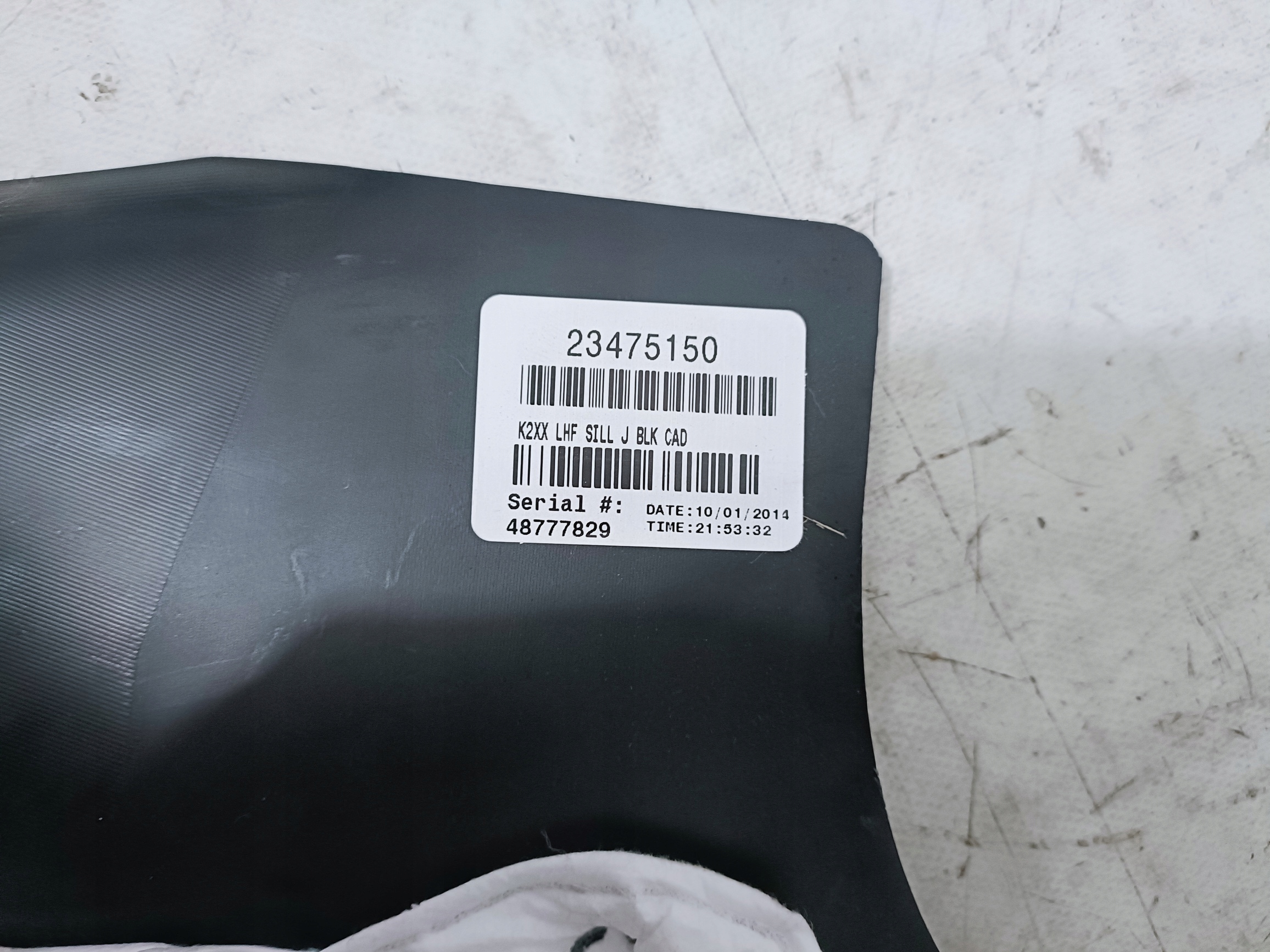 CADILLAC ESCALADE IV 15-cap moulding threshold left front 23475150