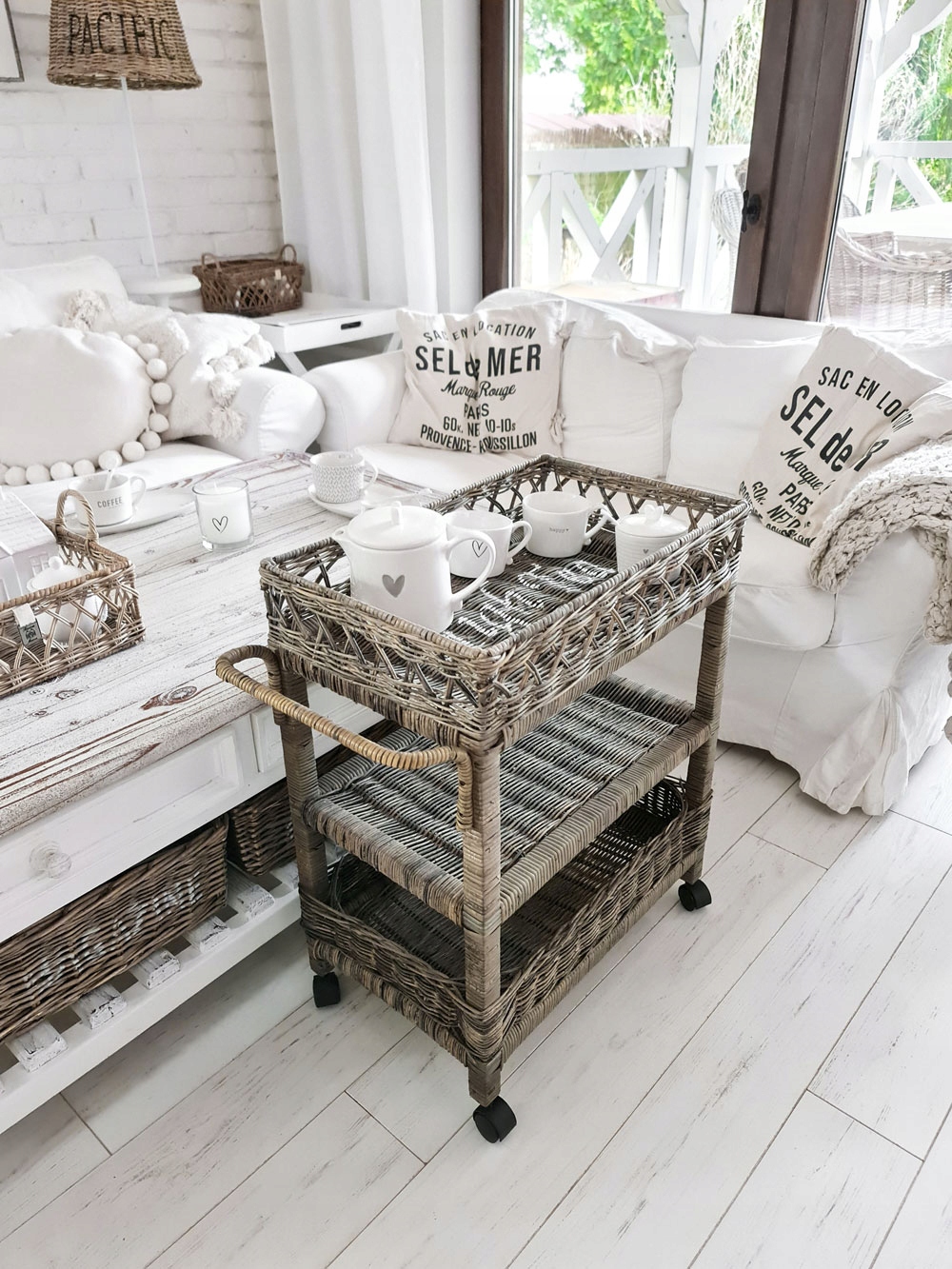 Wózek Rattanowy Dostawka Z Kolekcji Hampton