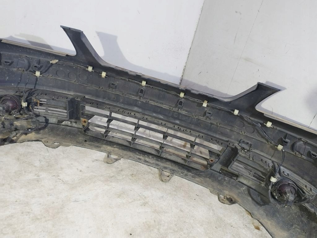 VW Touran a nárazník předek přední