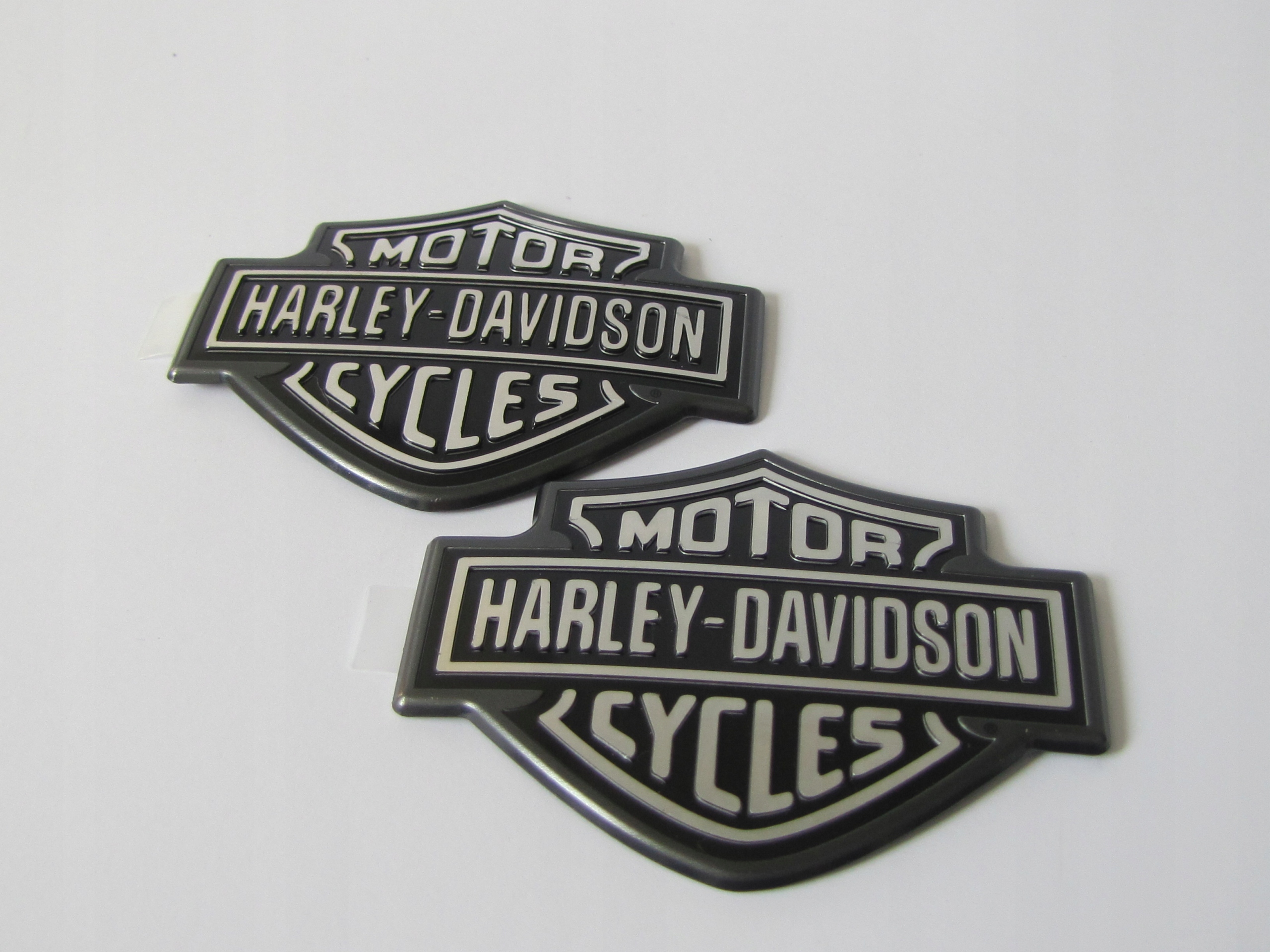 14100563, 14100564 - Емблеми бака емблема бар щит Harley OEM