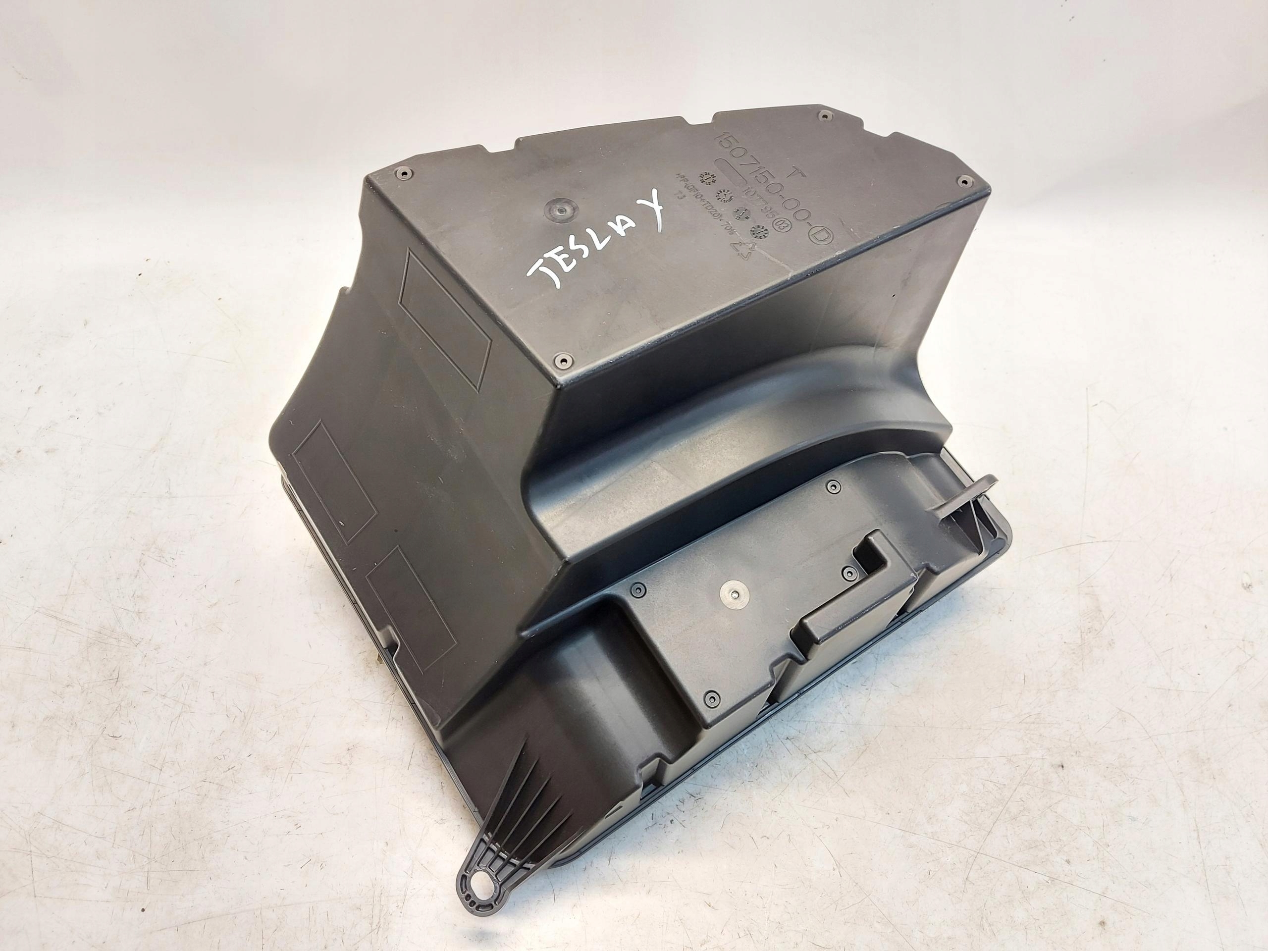 TESLA MODEL Y 2022r, speaker SUBWOOFER 1507154-00-D