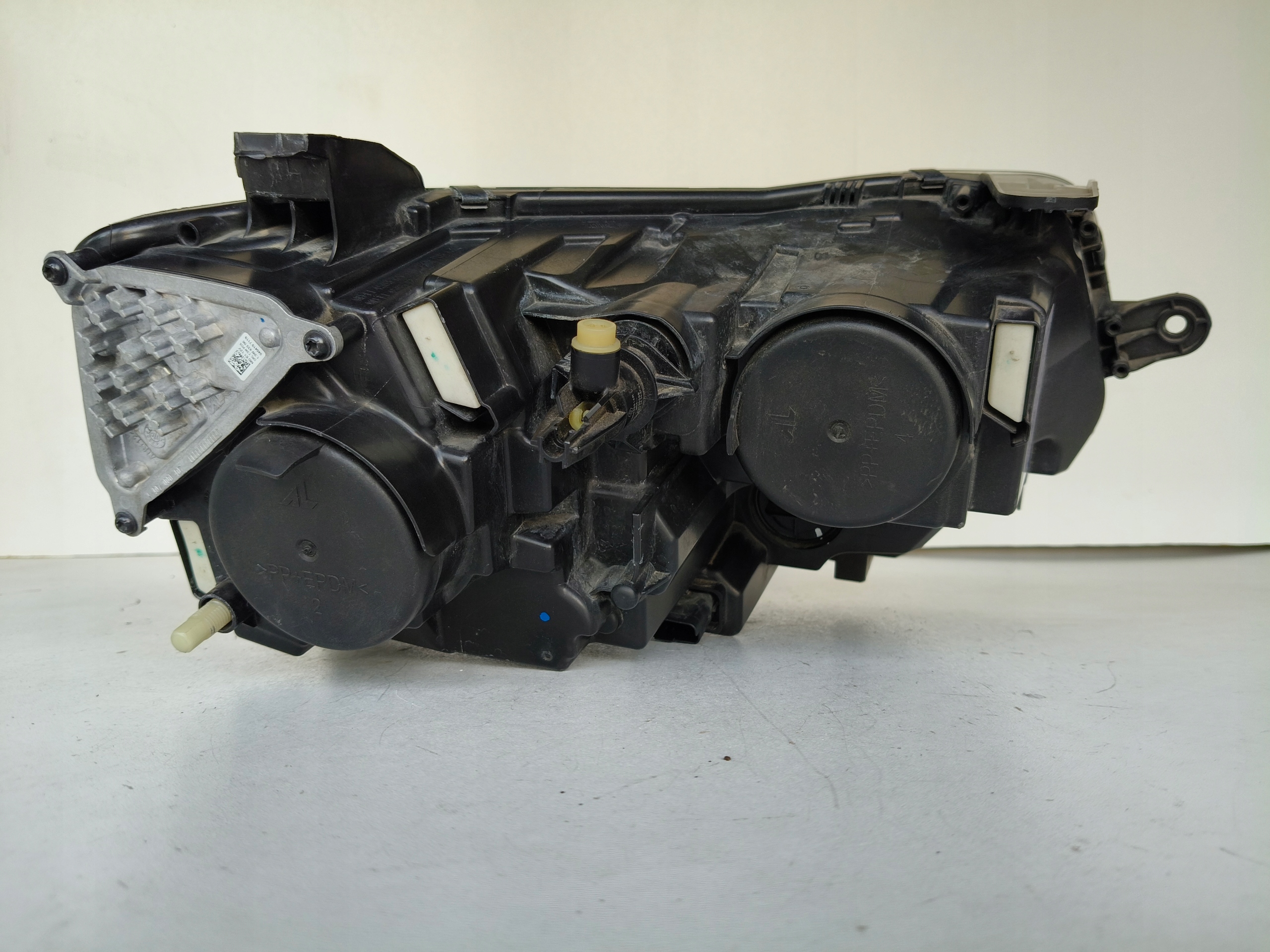 Licht links REFLEKTOR DACIA DUSTER II 17- LED