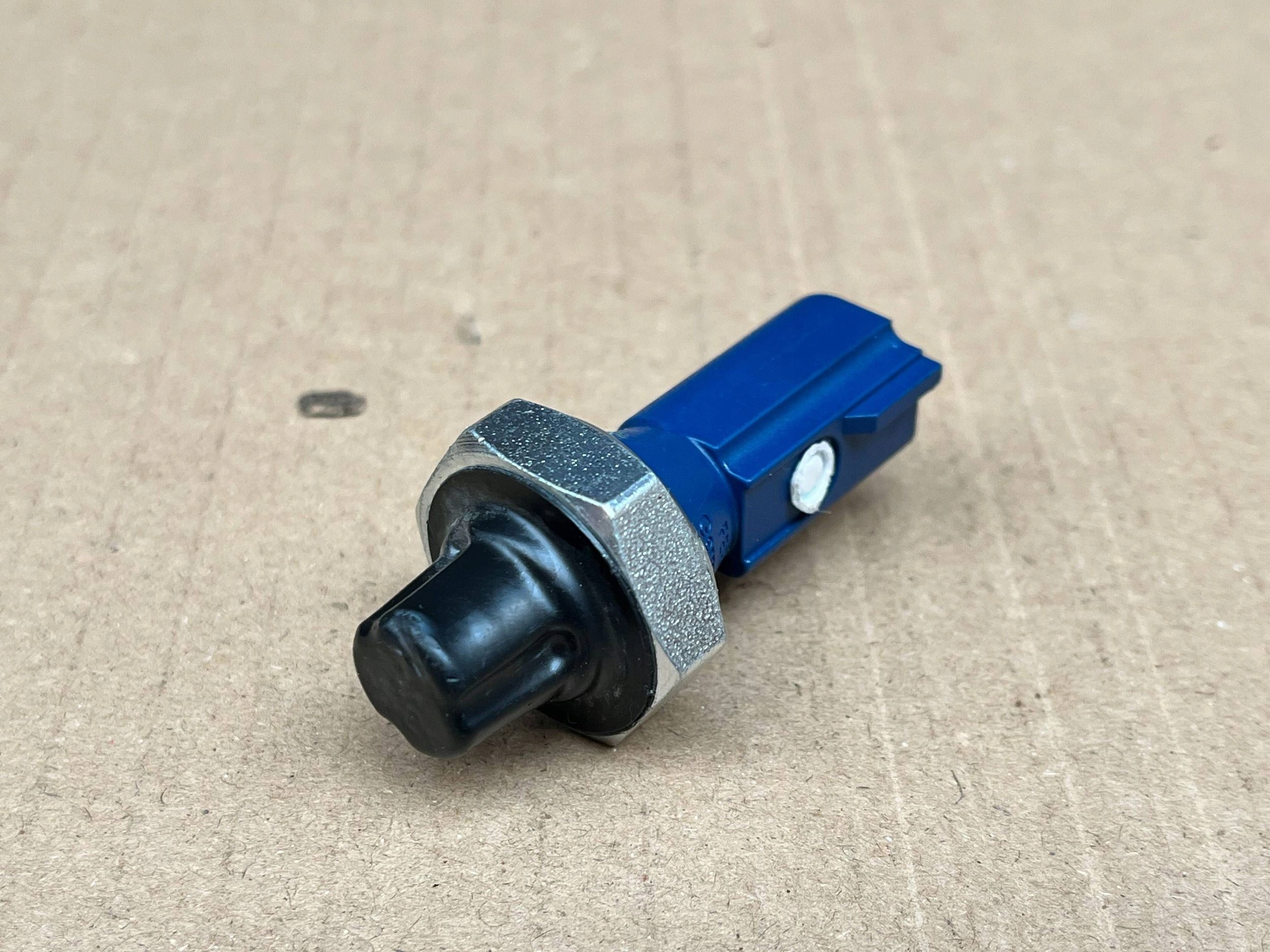 Audi S3 8V VW Golf Mk7 sensore pressione olio 2.0 benzina 06K919081 !J