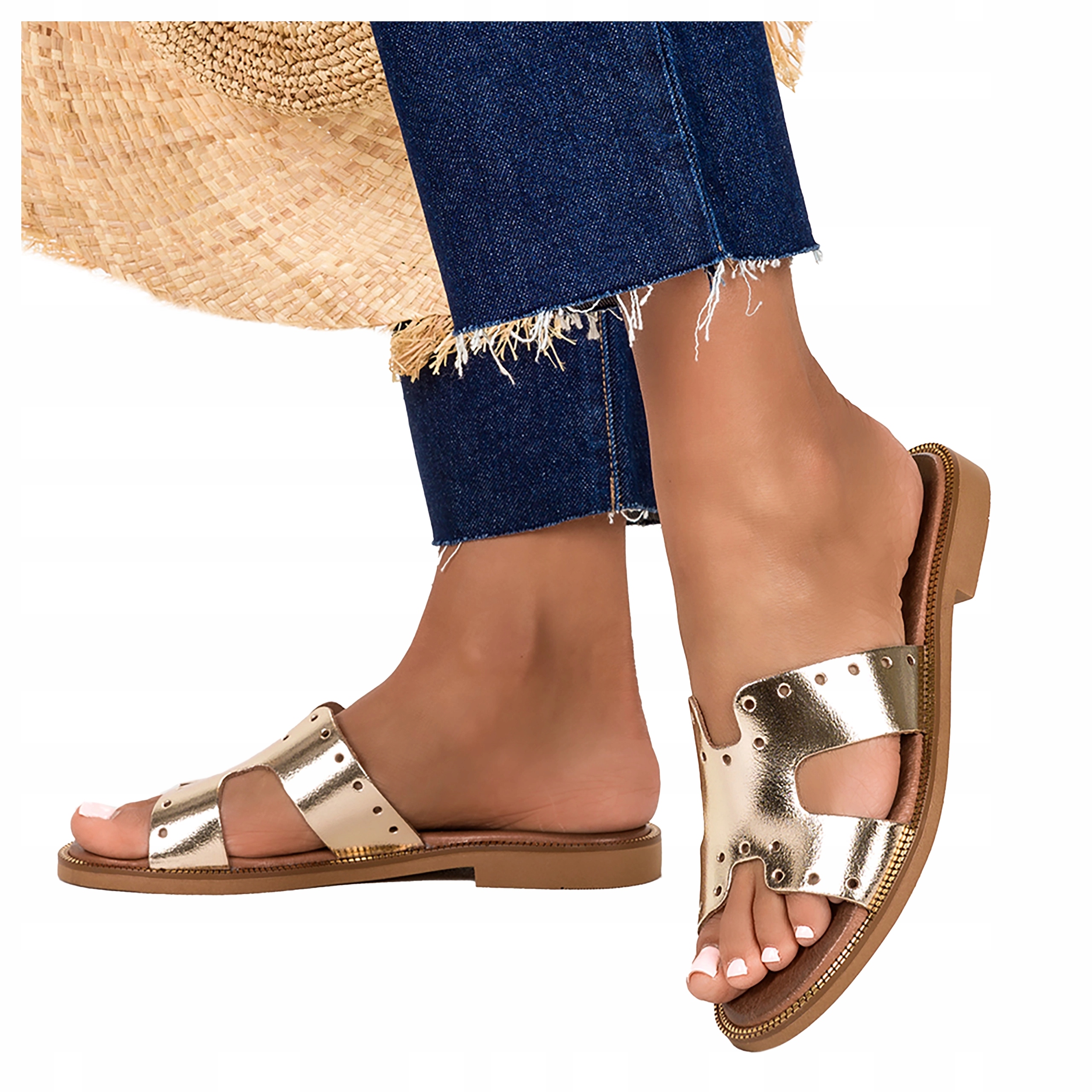 Nazouváky Kožené Dámské Plochá Ozdobná Podrážka Zlaté Polský Výrobek vel. 39