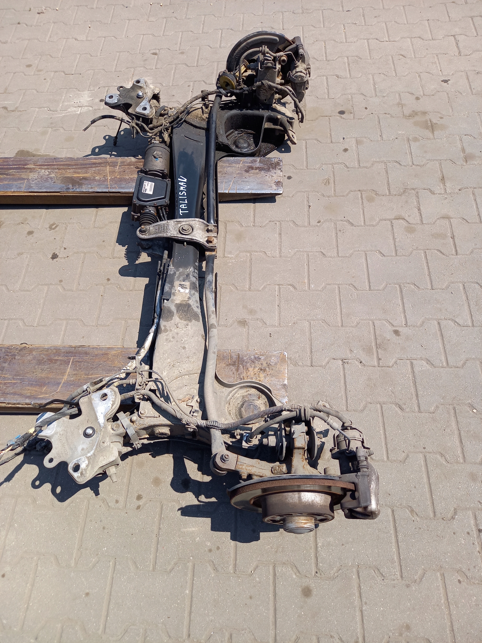 Zawieszenie tył belka 4 Control Renault Talisman