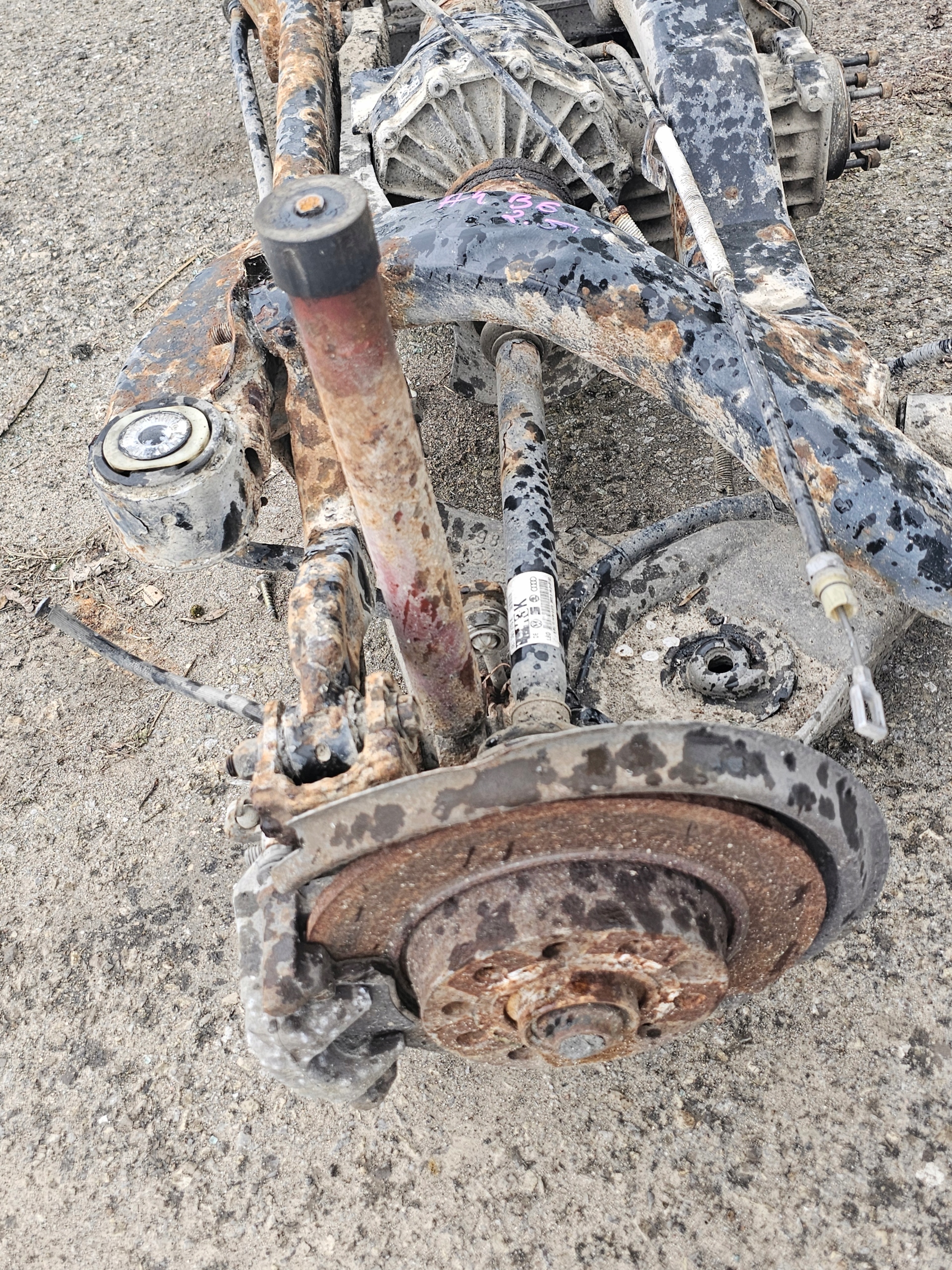 ZAWIESZENIE BELKA WÓZEK DYFER QWATRO AUDI A4 B6 A4 B7 2.5D Producent części Audi