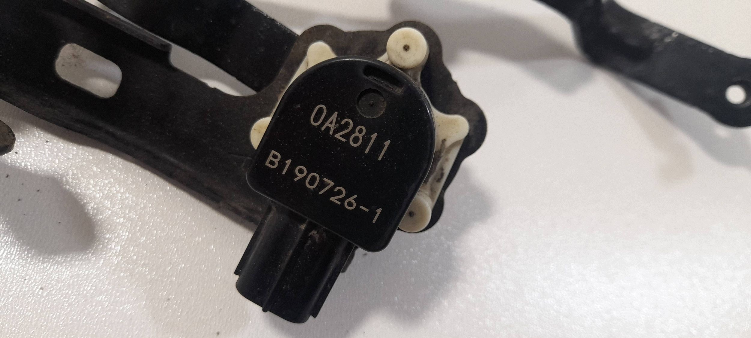 Toyota Corolla E21 sensor poziomowania rear B1907261 (CZ136)