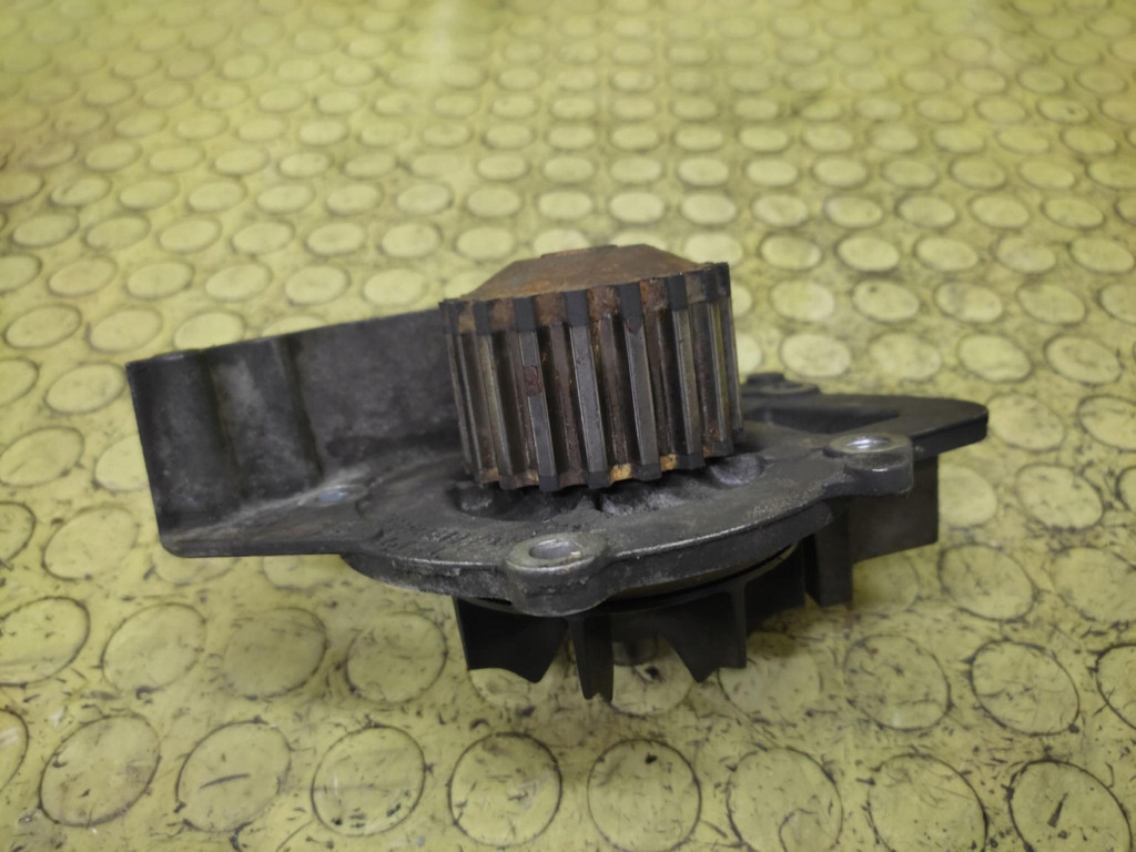 CITROEN C5 III 2.0 HDI water pump 9630504410