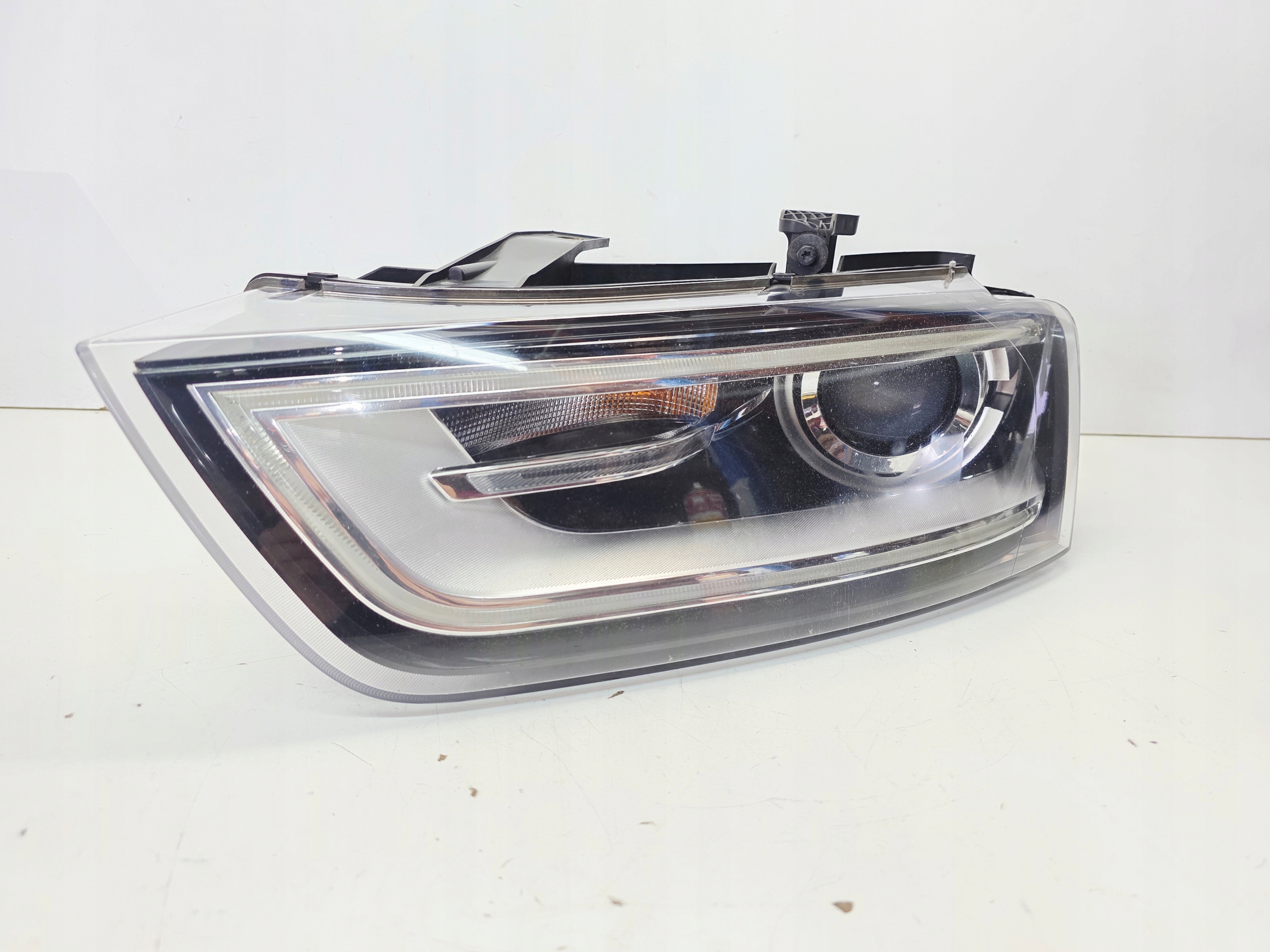 REFLEKTOR light left front BI XENON LED AUDI Q3 8U 8U0941043 EU 38/25