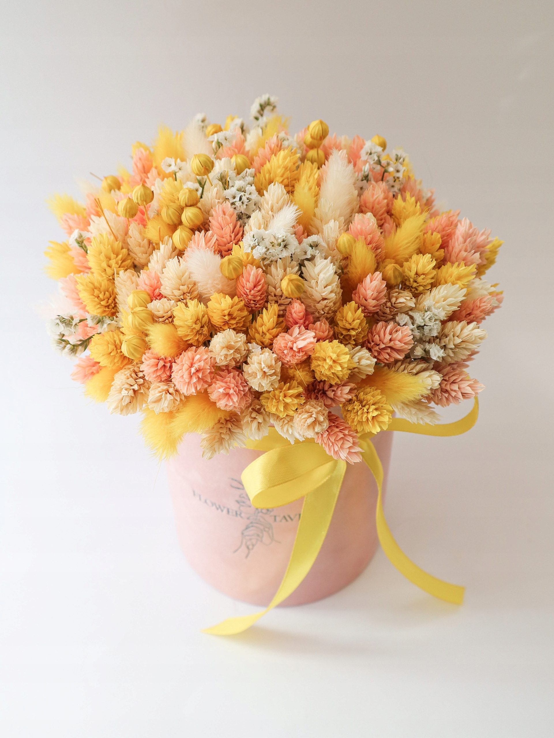 Růžový žlutý FlowerBox s sušenými květy, sušené květiny v krabičce