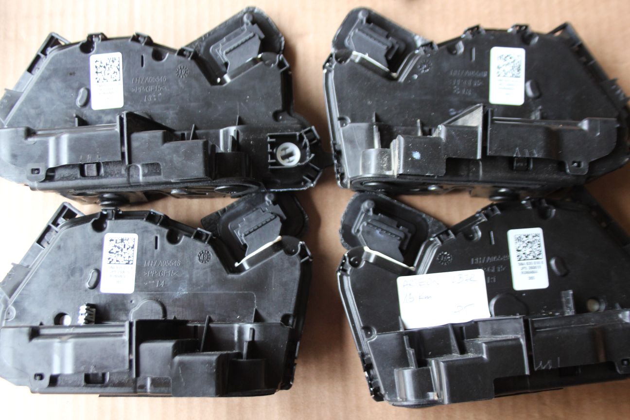 ZESTAW KLAMEK KEYLESS VW ARTEON LB7R MANGAN Color gray