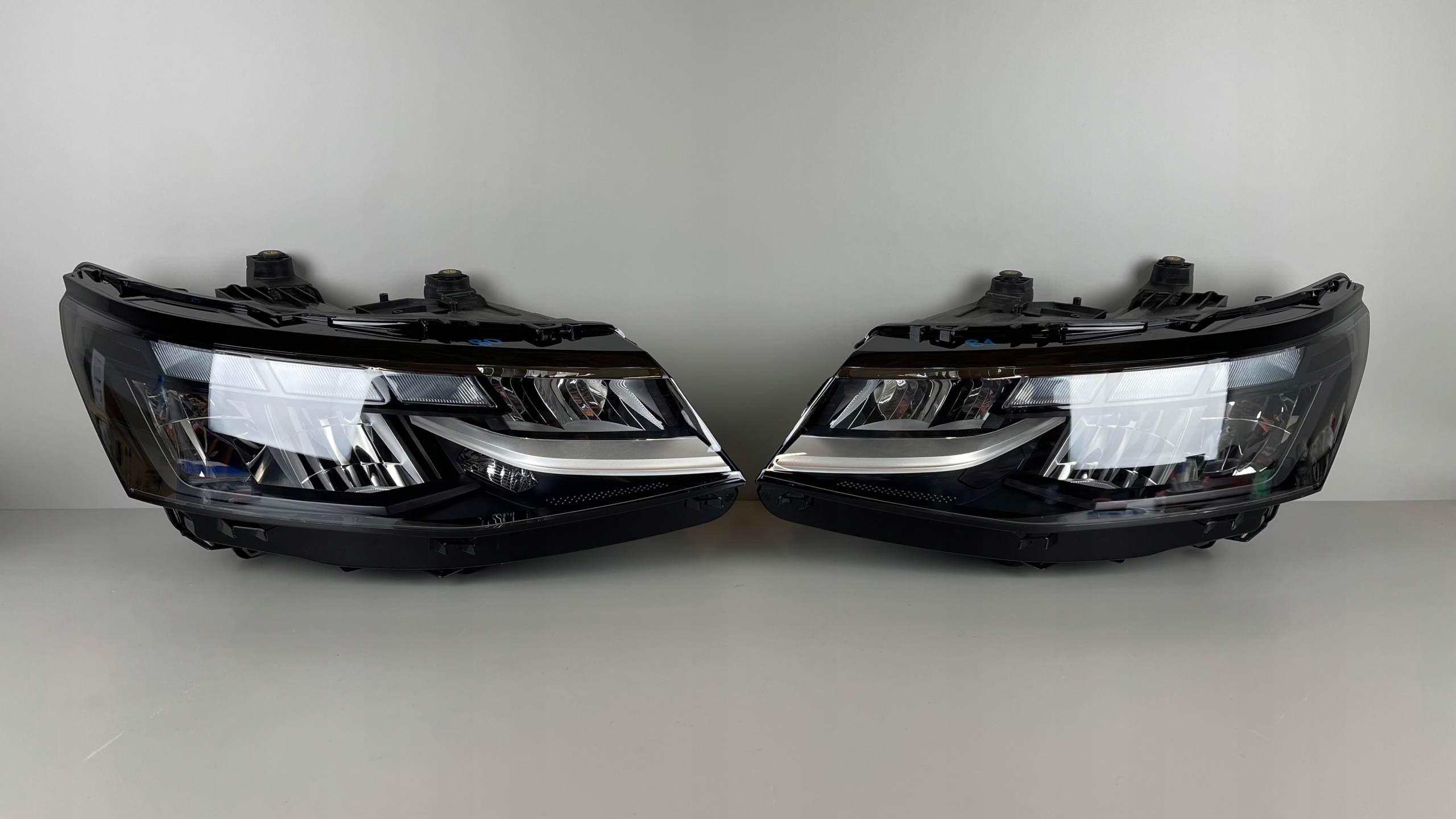 Frontscheinwerfer VW Transporter T7 7T1941036A LED Links Scheinwerfer Headlight - Thumbnail 1