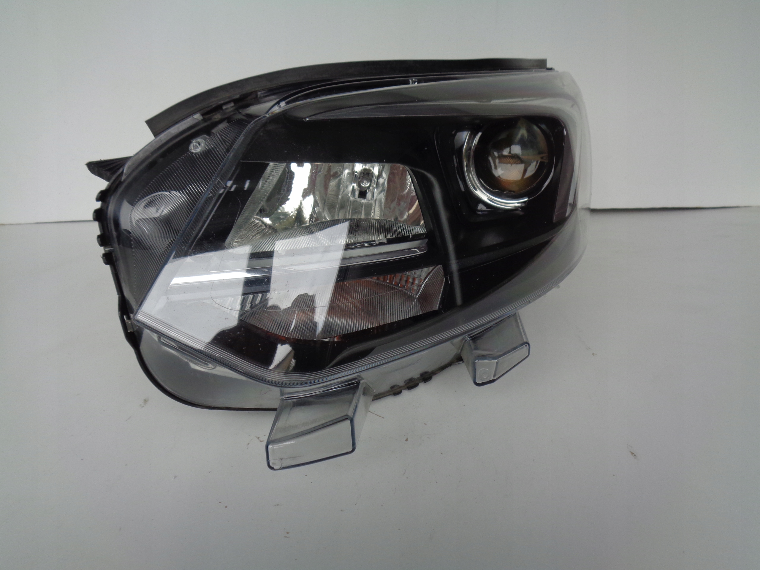 light left OPEL VIVARO C 19- ZAFIRA D XENON