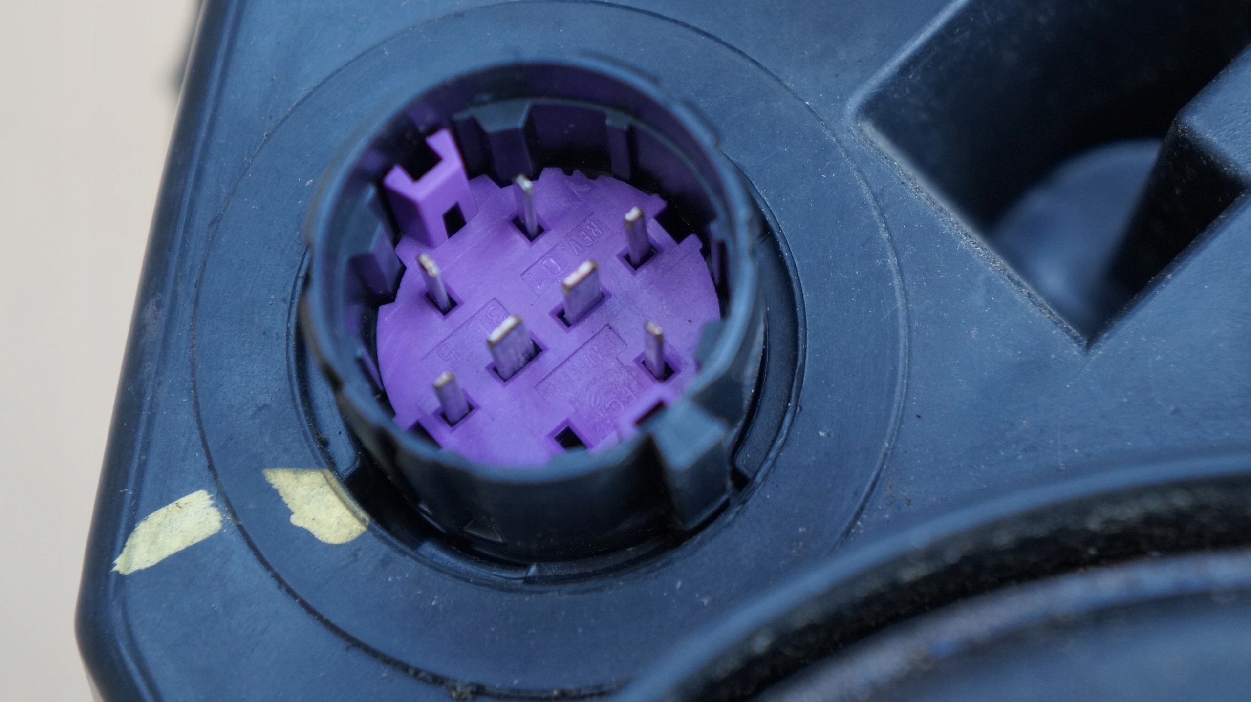 FIAT DUCATO III JUMPER 3 BOXER 06-14 LAMPA LEWA PRZÓD 7 PIN 1369497080 Wersja Europejska