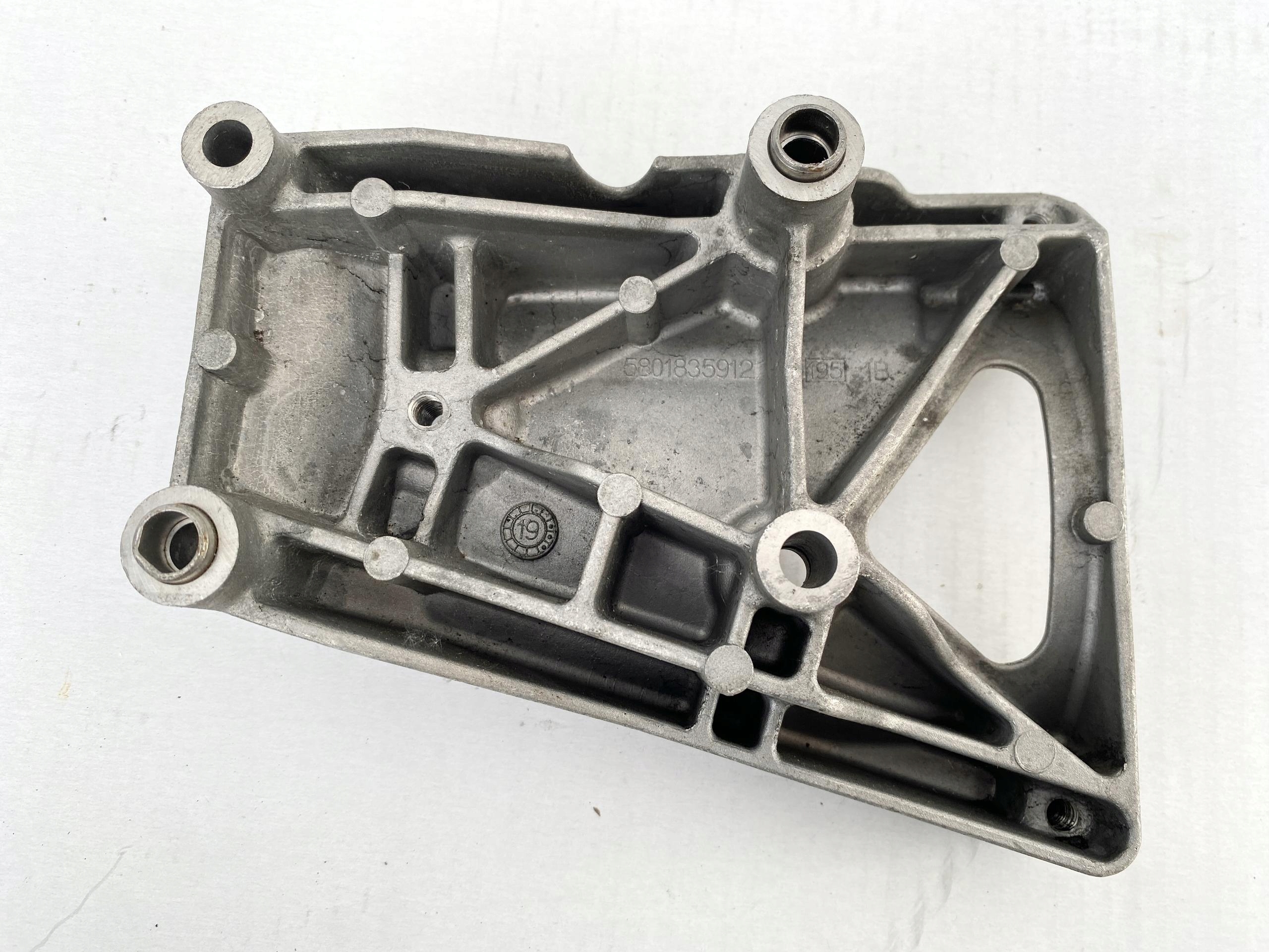 DUCATO 16- 2.3 JTD Support Porte Sprezarki Climatisateur air conditionné E6