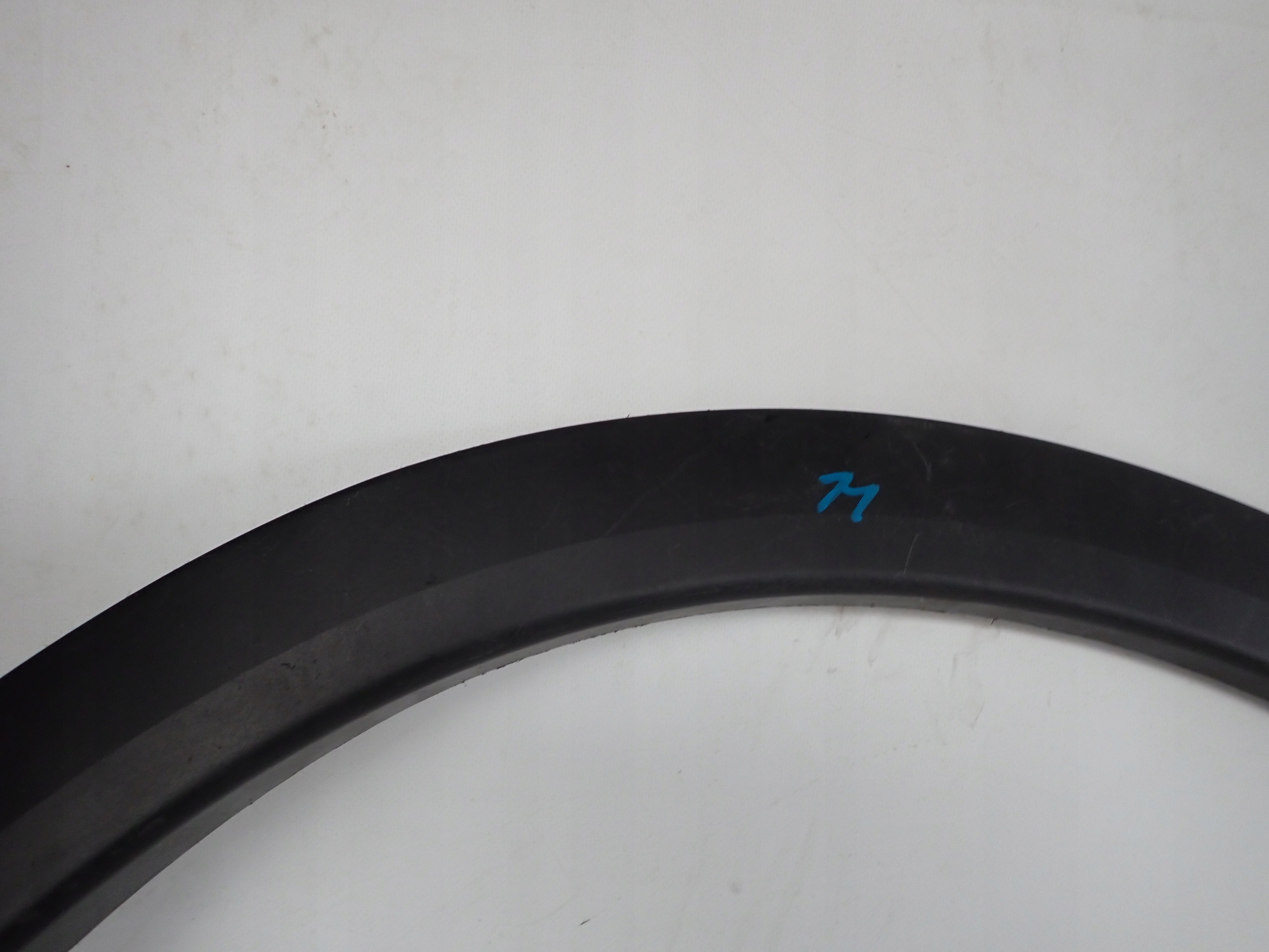 MITSUBISHI ECLIPSE CROSS 18- cap moulding right front