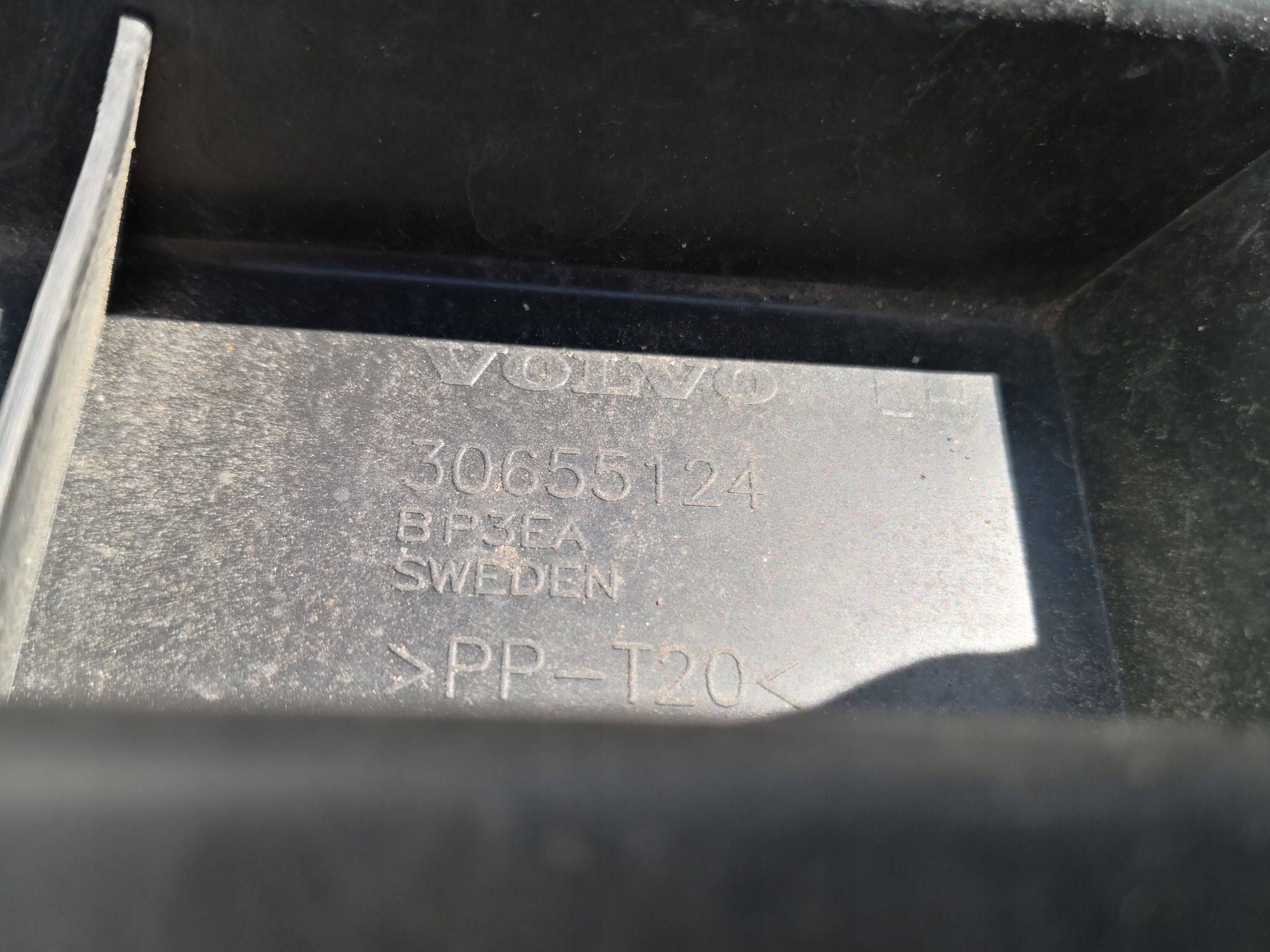 bumper bracket left rear part VOLVO S80 30655124