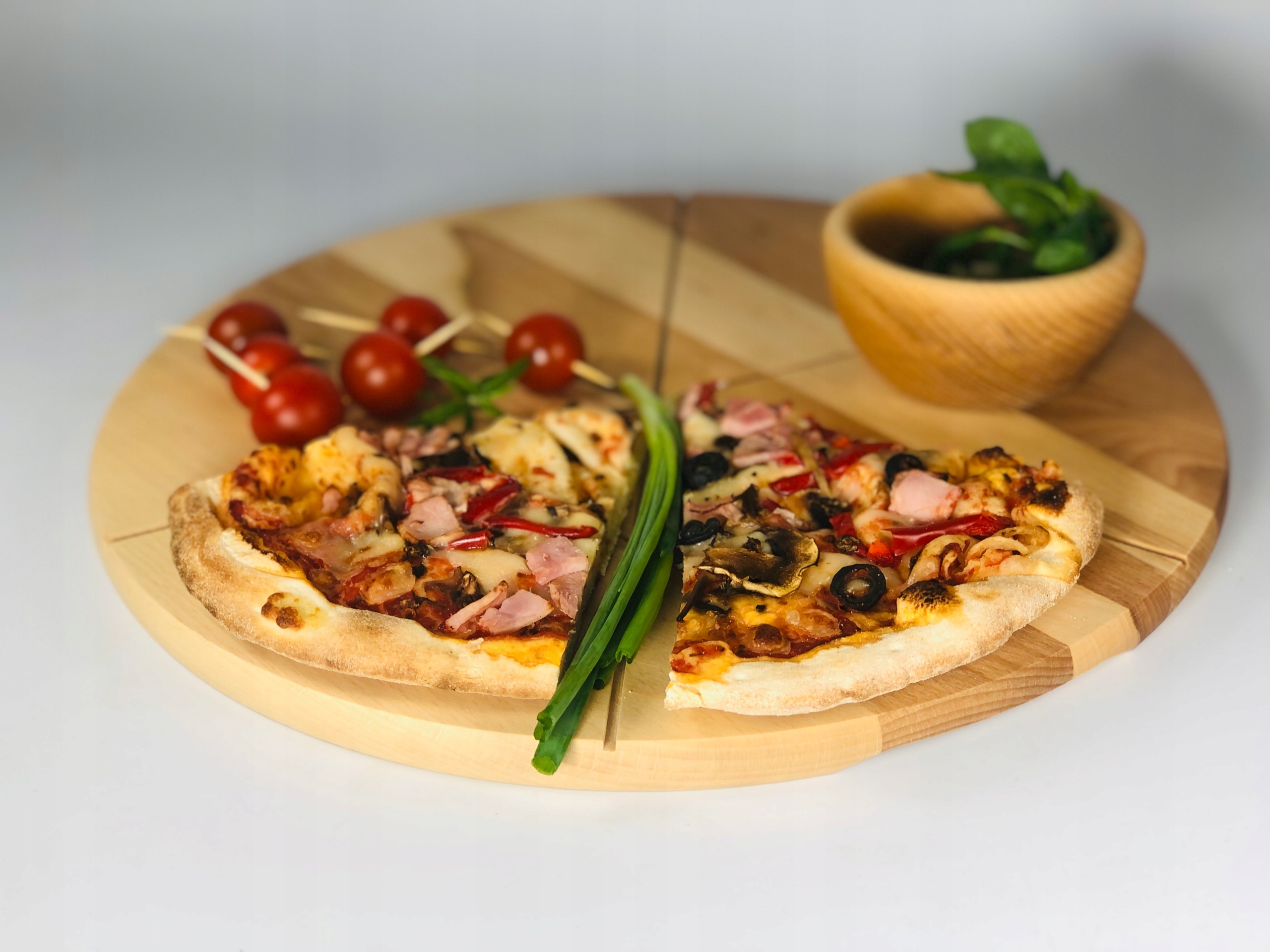 Deska do pizzy z rowkami i podcięciem Linia Basic