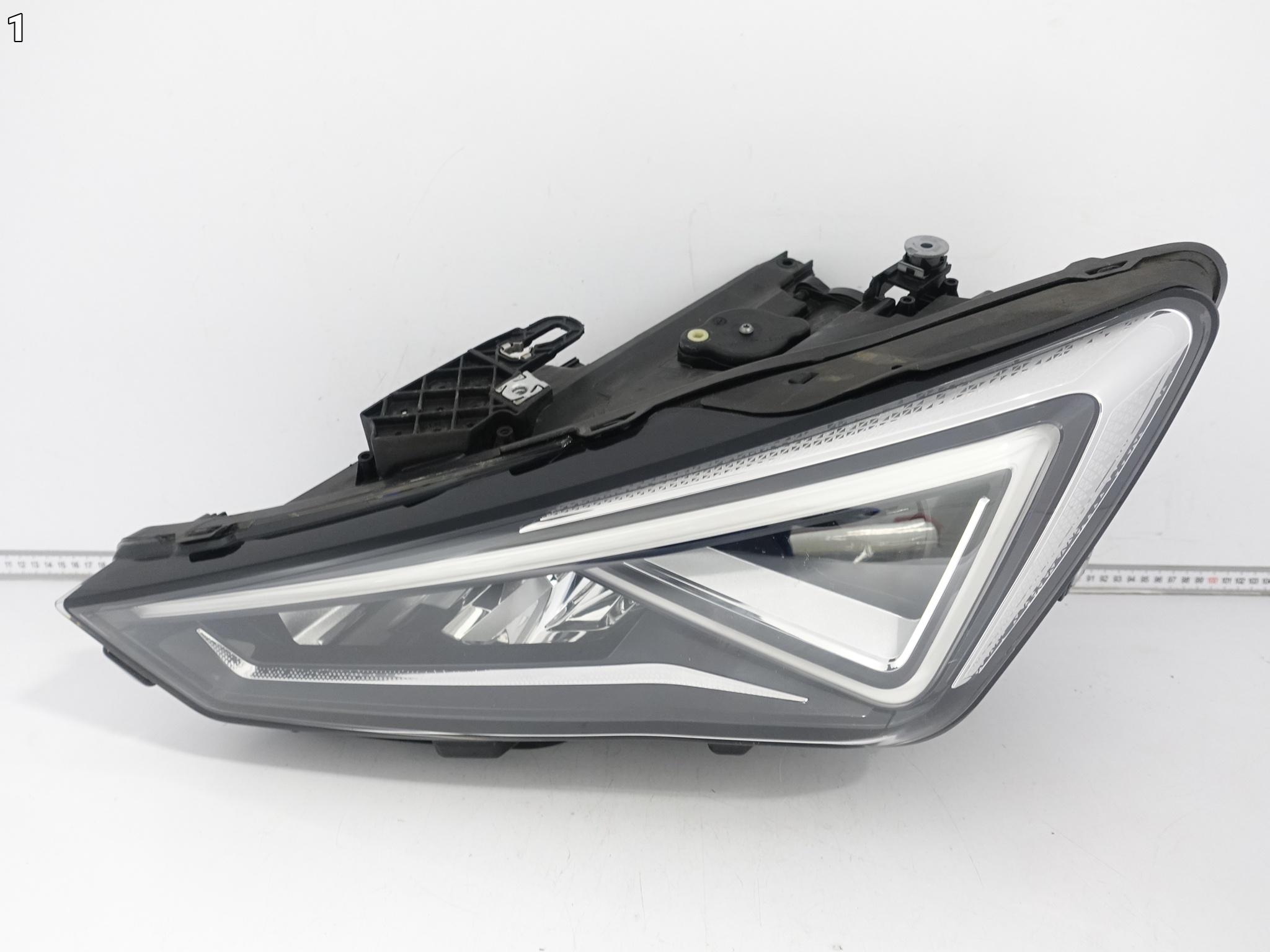 CUPRA FORMENTOR 5FG / SEAT LEON IV 4 20-24 light FULL LED left front EUROPA