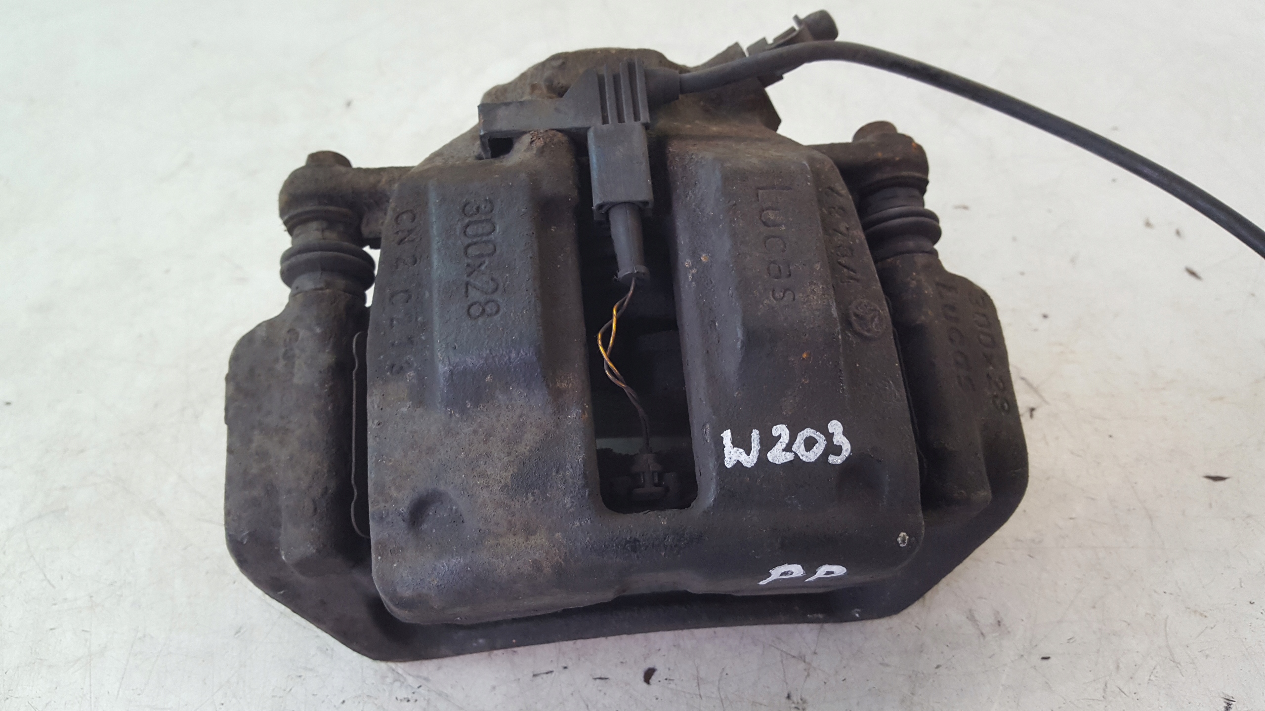 caliper right front Lucas 2,6 V6 Mercedes W203