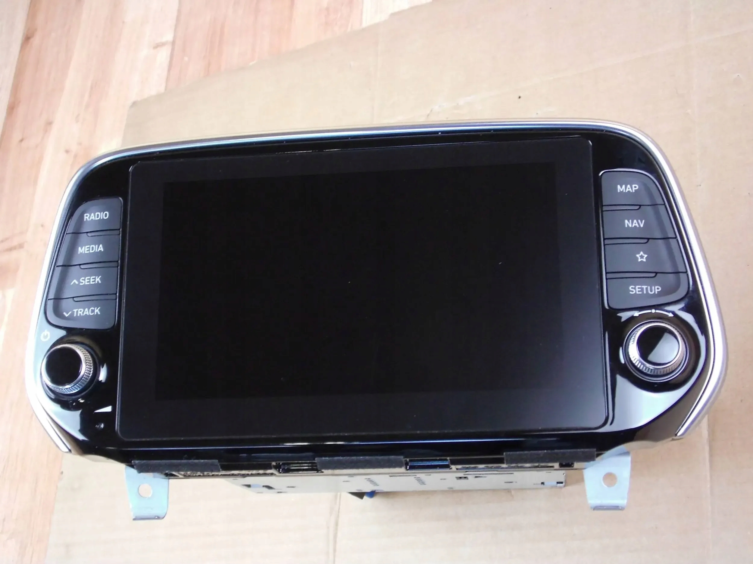 Hyundai Santa Fe IV 2018+ radio navigation display
