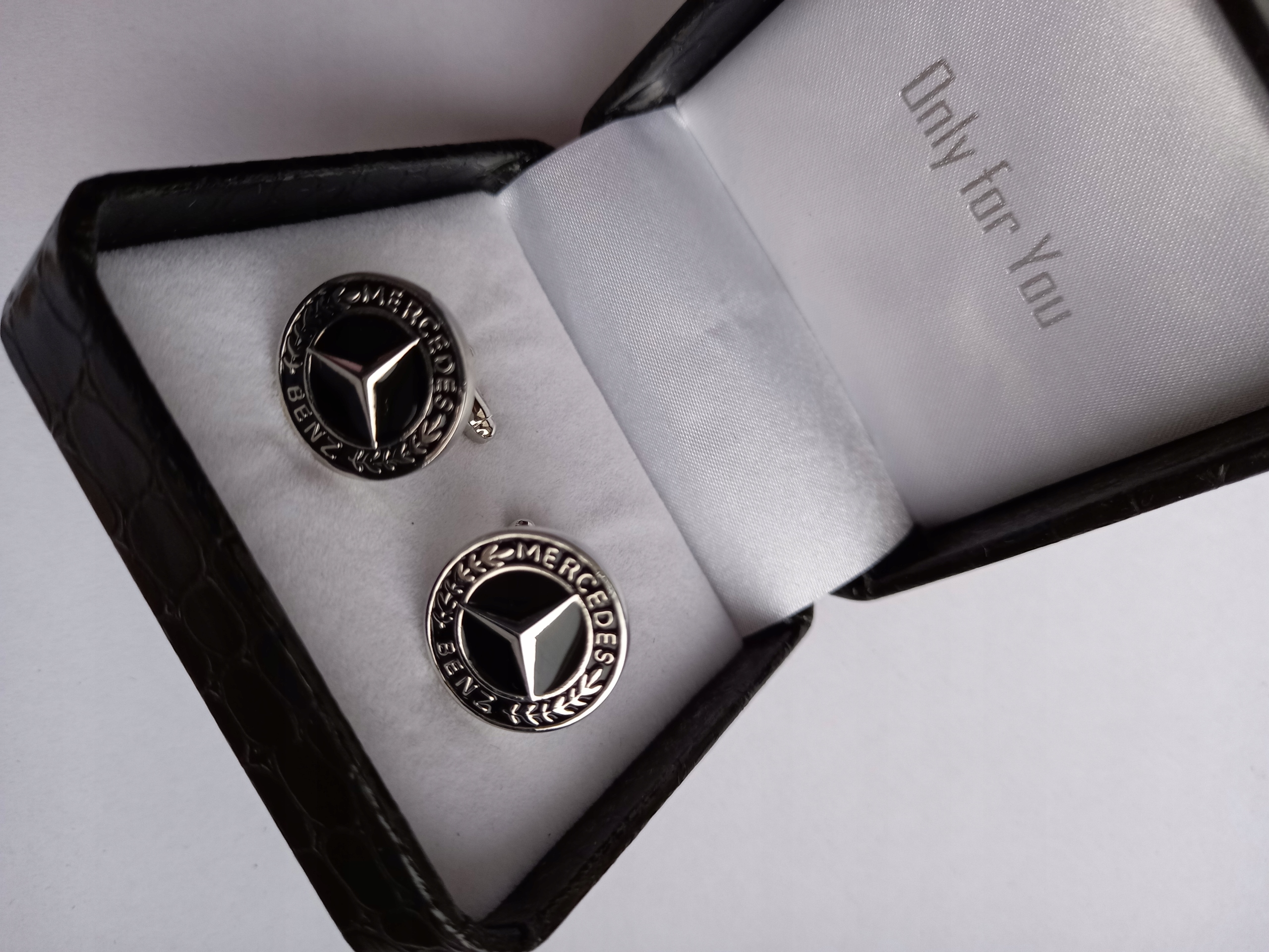 Exciting spinki do mankietów koszuli Mercedes Benz Marka Exciting