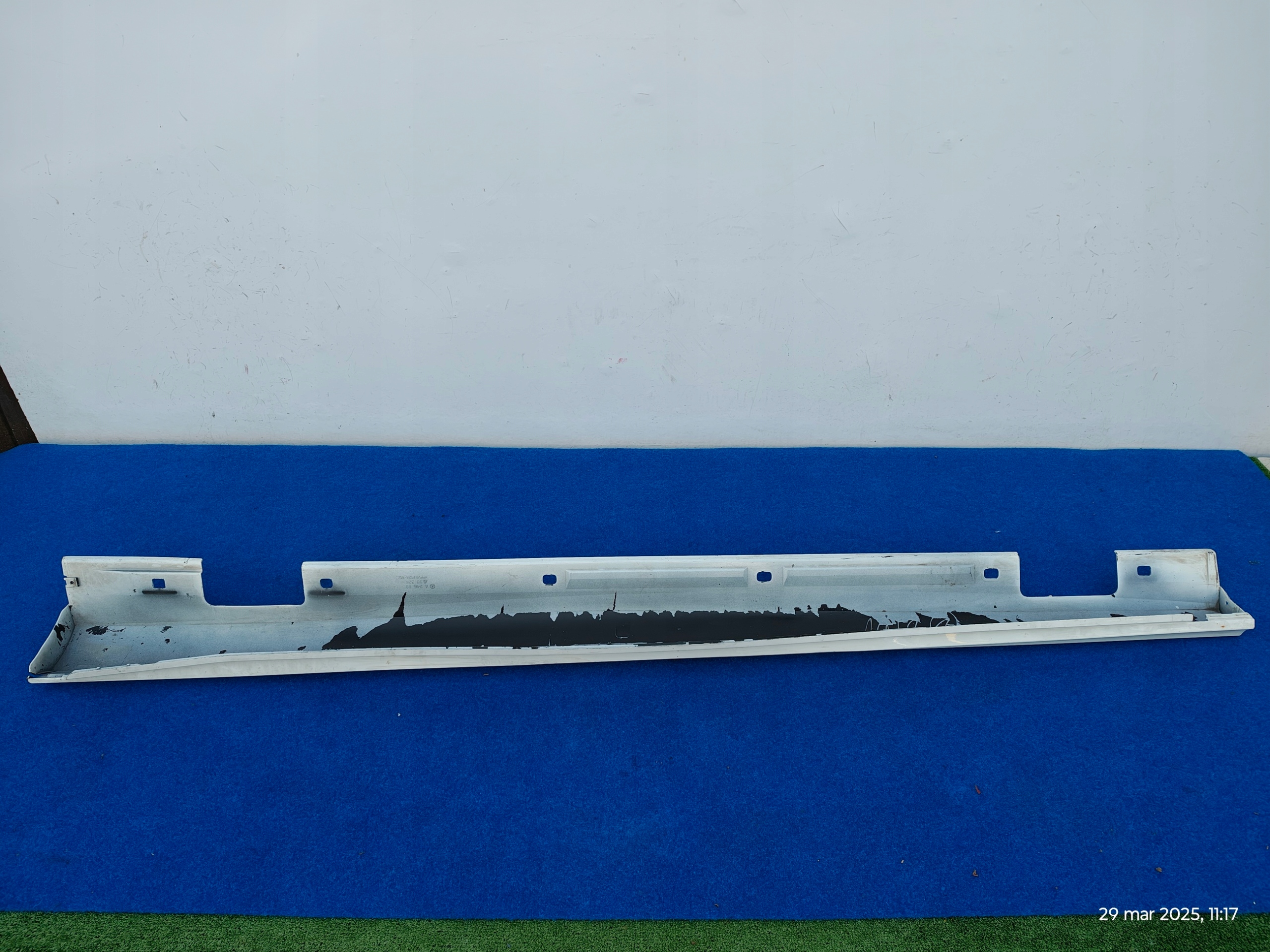 MERCEDES B-KLASA W246 right moulding threshold threshold A2466901440 DN521