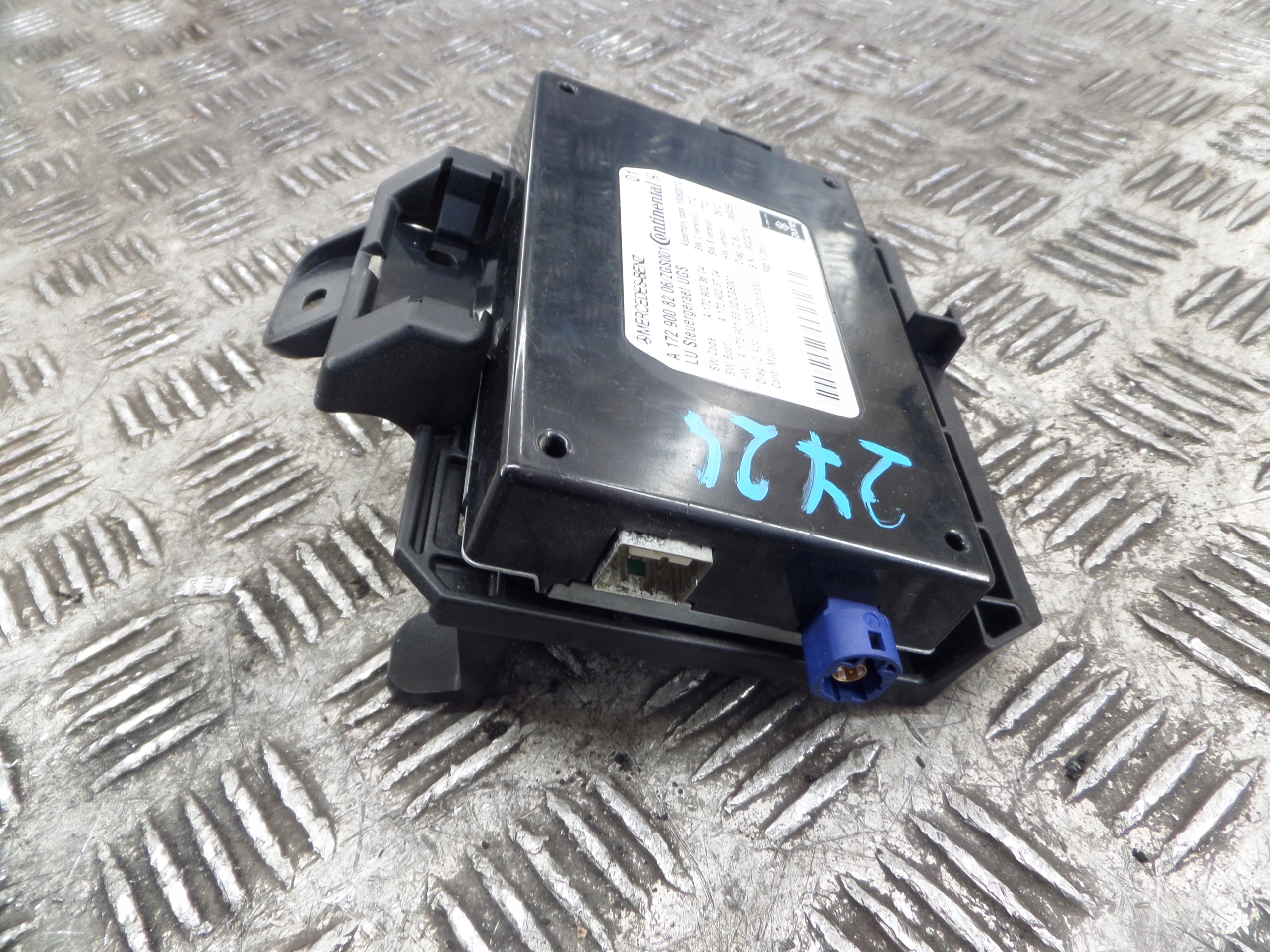 module INTERFACE RADIA MERCEDES A1729008206