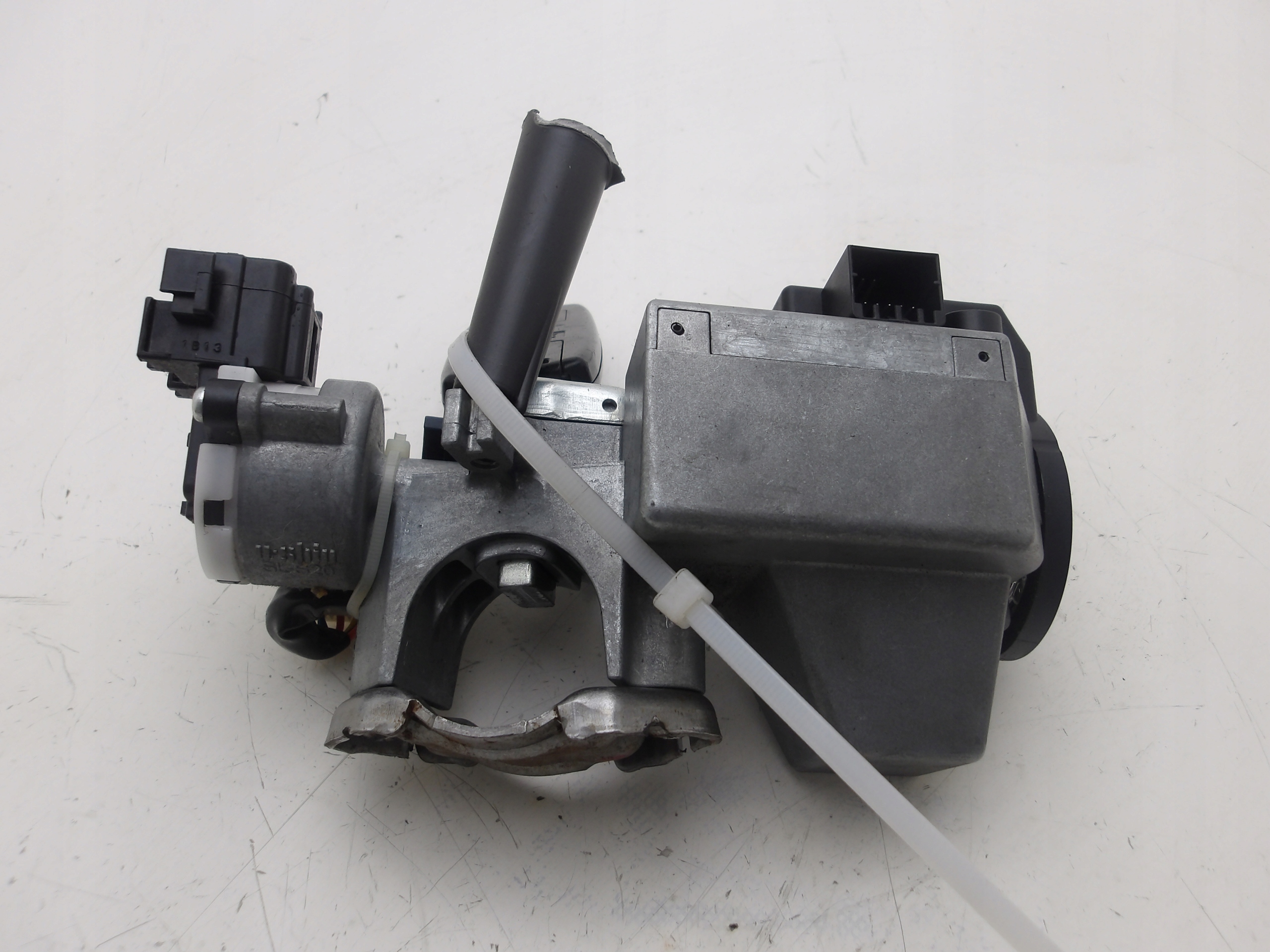 SUZUKI SX4 SEDICI 06-13 ignition key PILOT KPL
