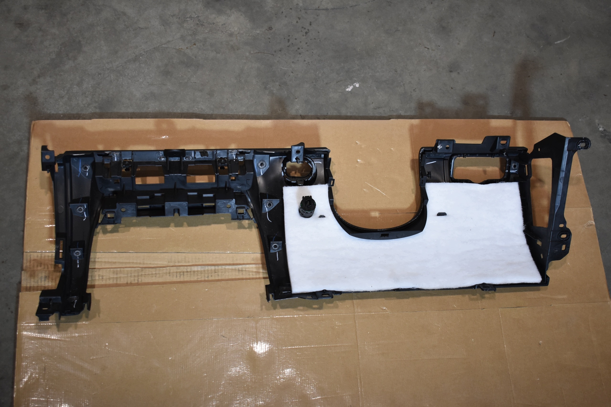 IDEALNA Blende Abdeckung Abdeckung, Hutablage konsole schwarze MERCEDES X167 GLS 1