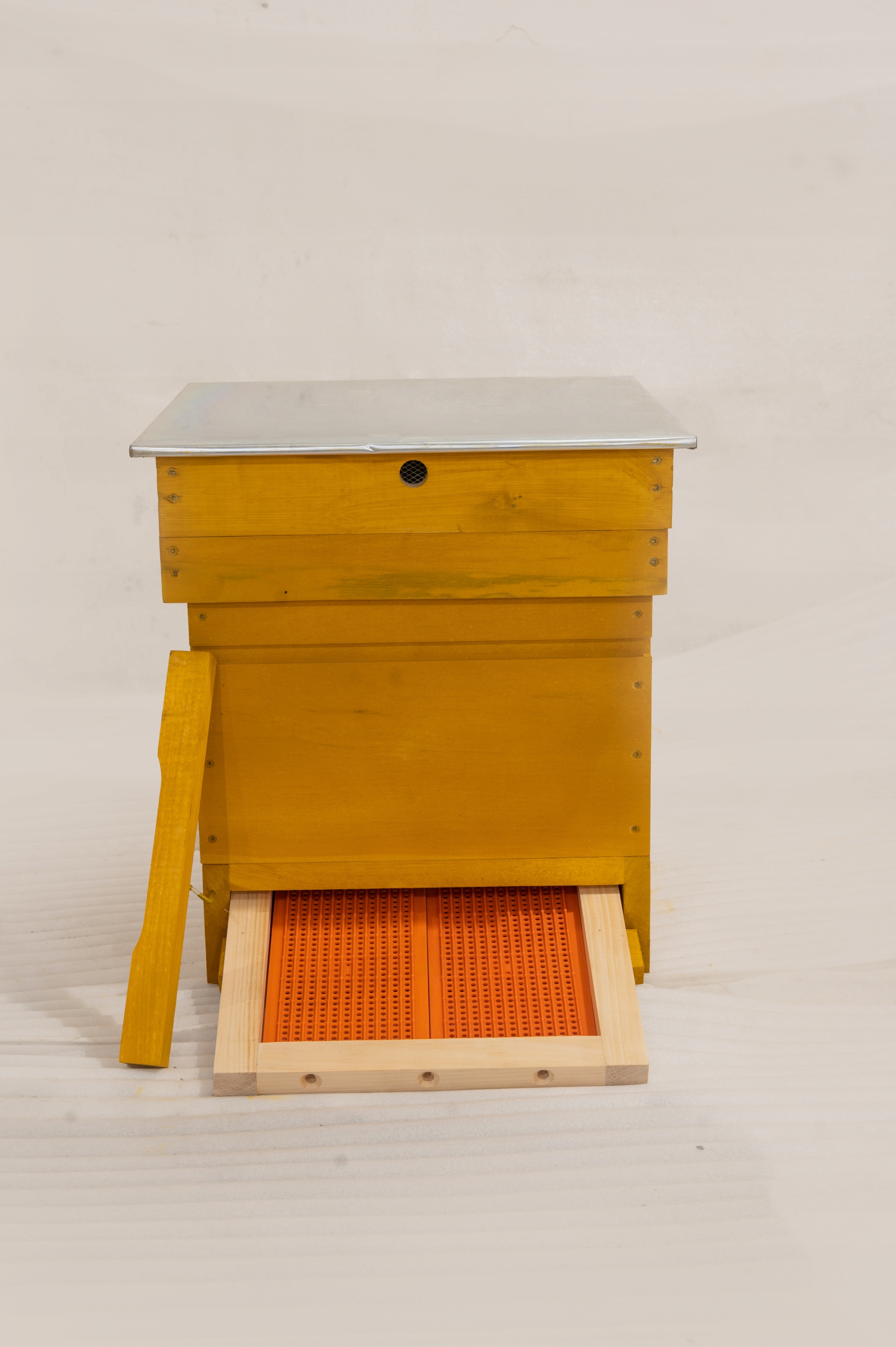 Úl z borovice vejmutky! Malováno