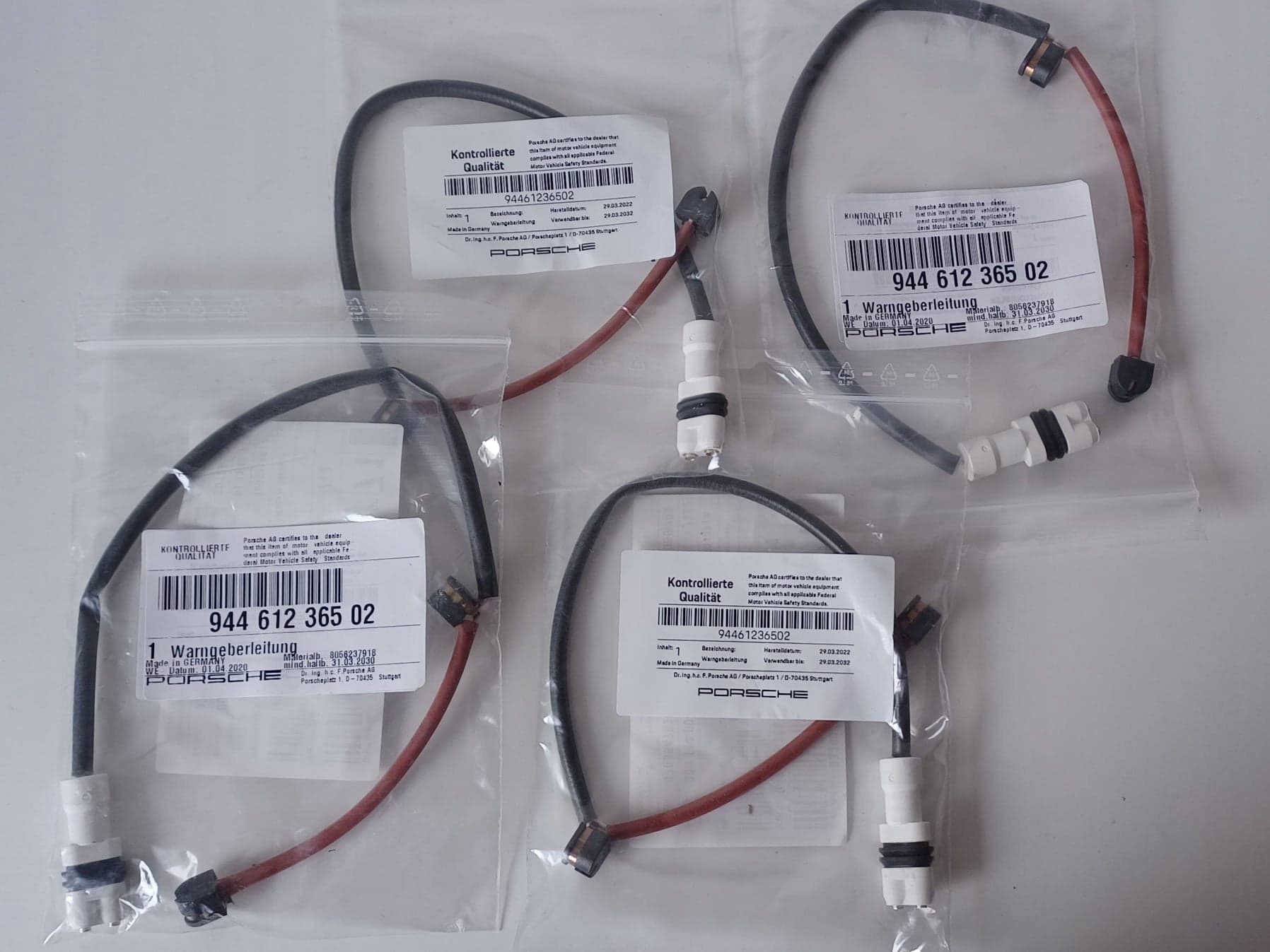 CZUJNIK ZUŻYCIA KLOCKÓW PORSCHE 944 94461236502