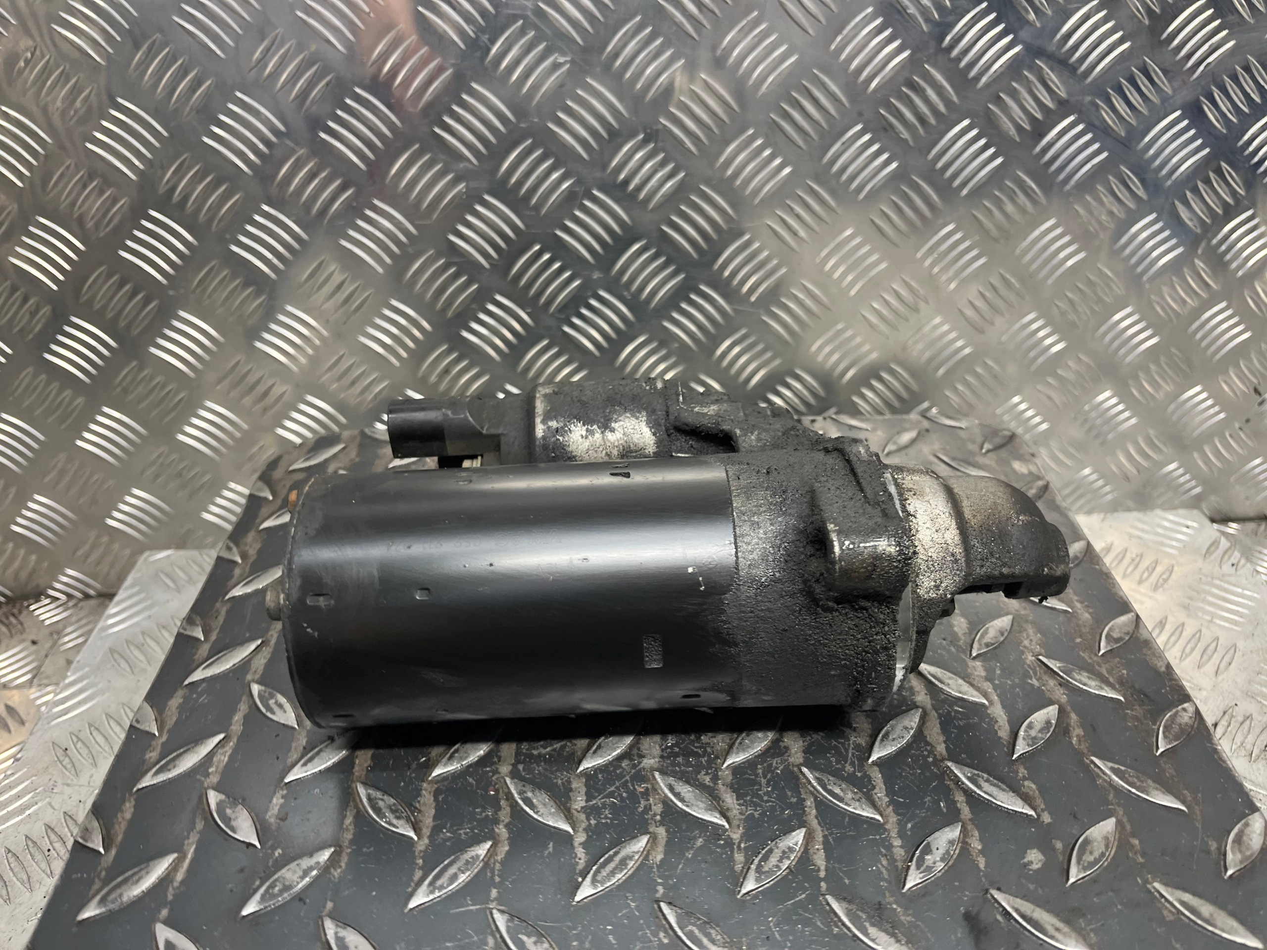 starter VOLKSWAGEN PHAETON 0001109258 / 059911024