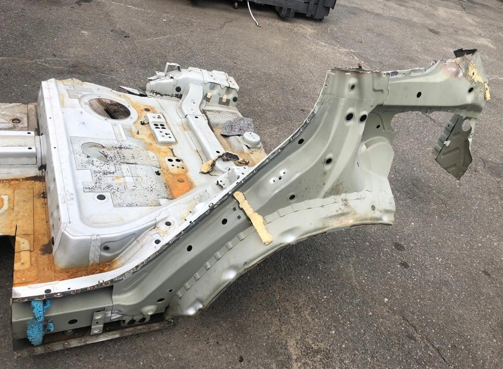 BMW X5 G05 ZESTAW PODŁOGA PRÓG ĆWIARTKA NADKOLE Producent części BMW OE