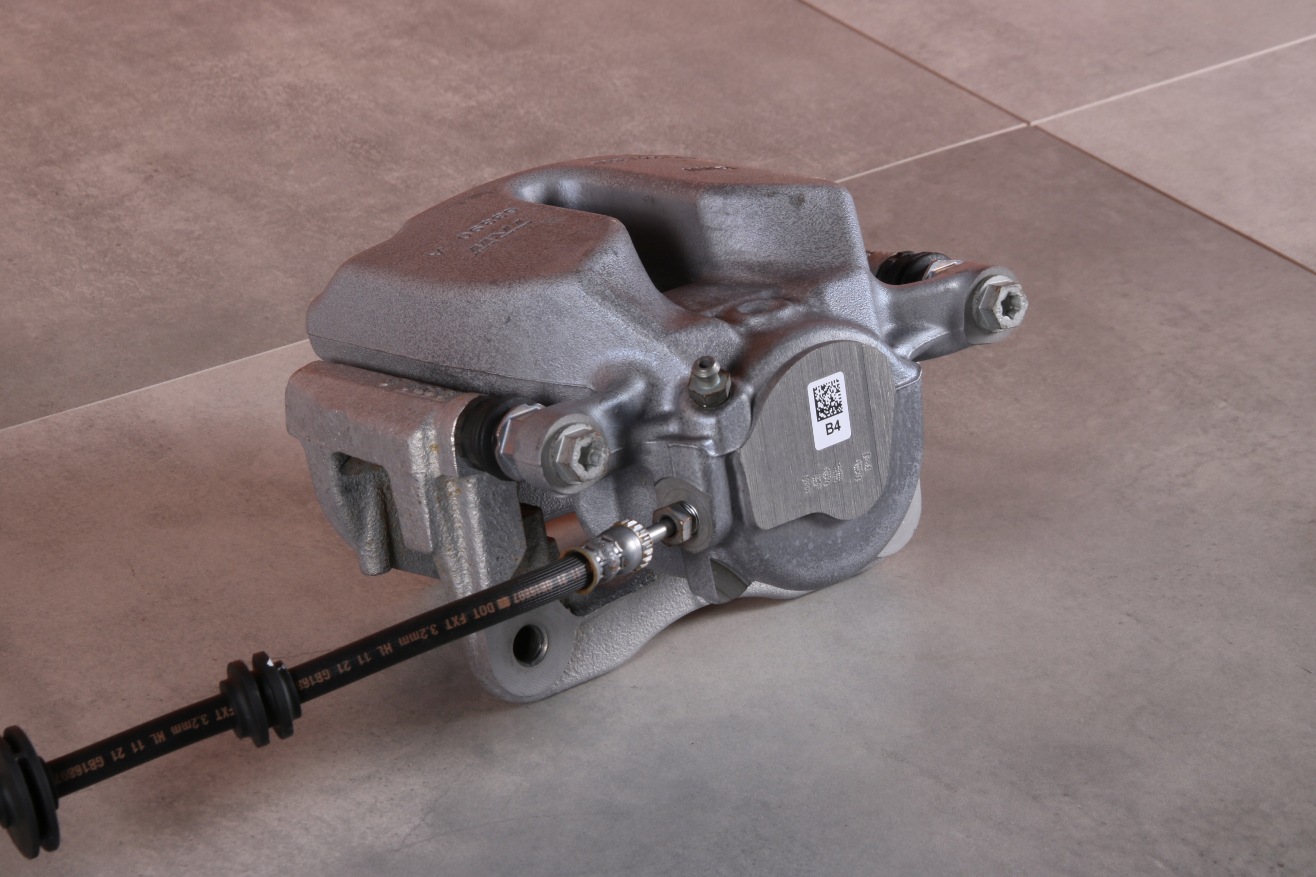 BMW G30 G31 caliper brake right front front 6872800 60/24/330 26 km !!
