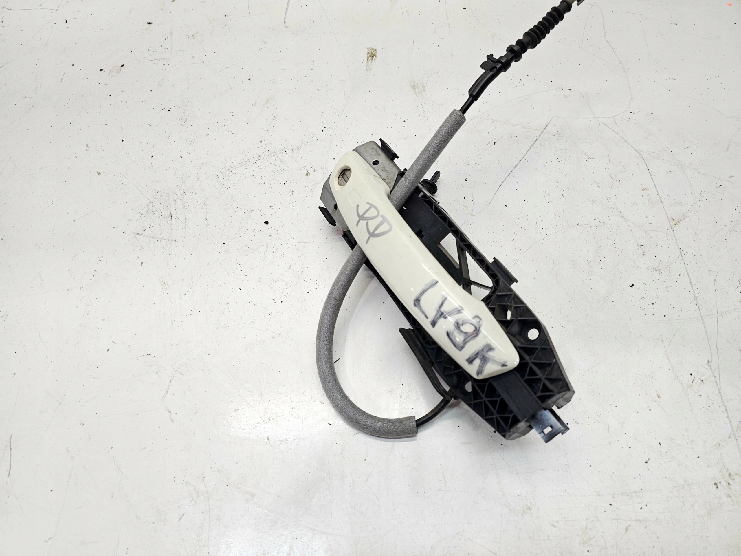 handle right front Z lock cylinder AUDI A3 8V 5N0837885 LY9K
