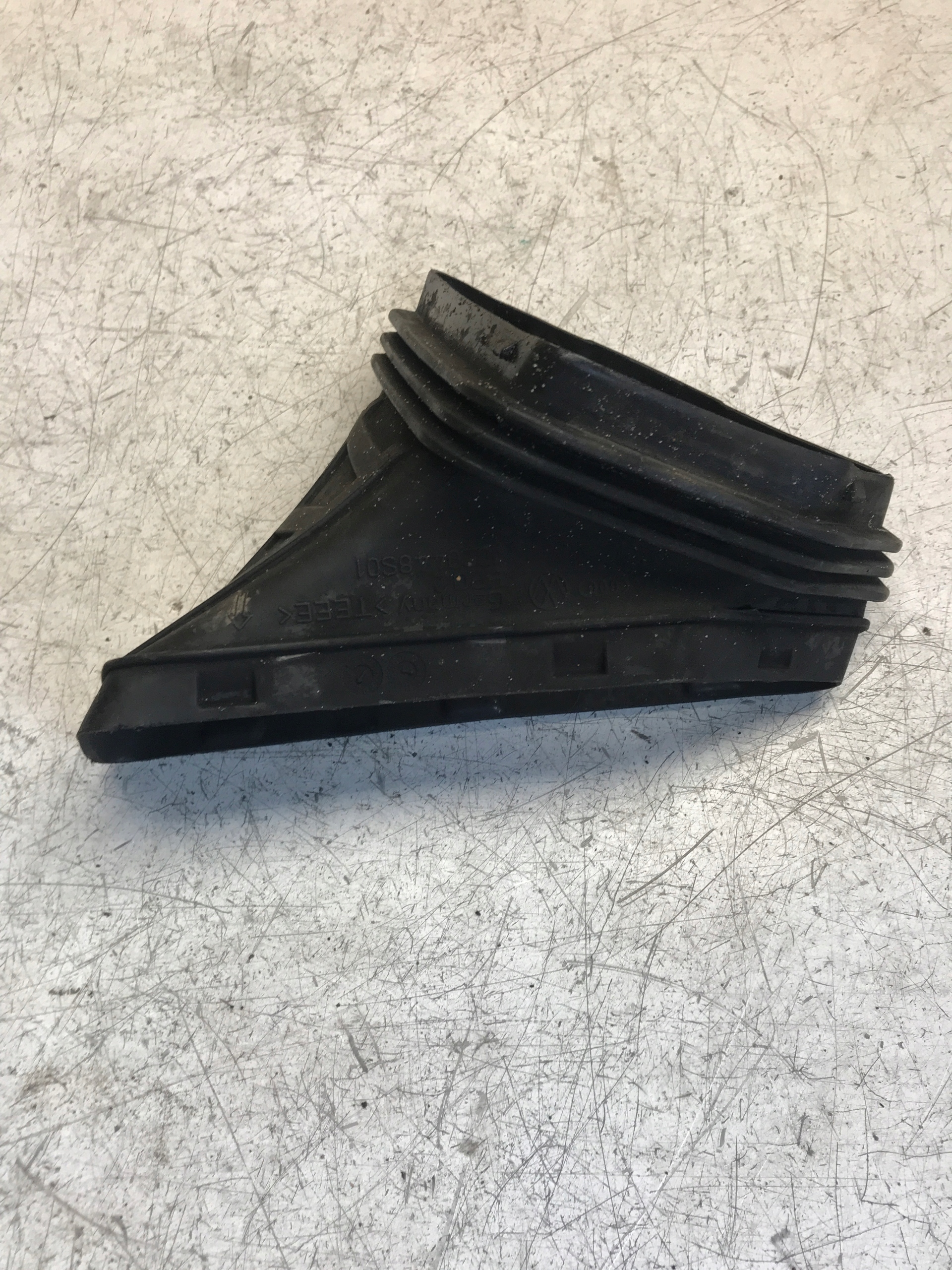 intake air hose AUDI A4 B8 A5 1020448S01